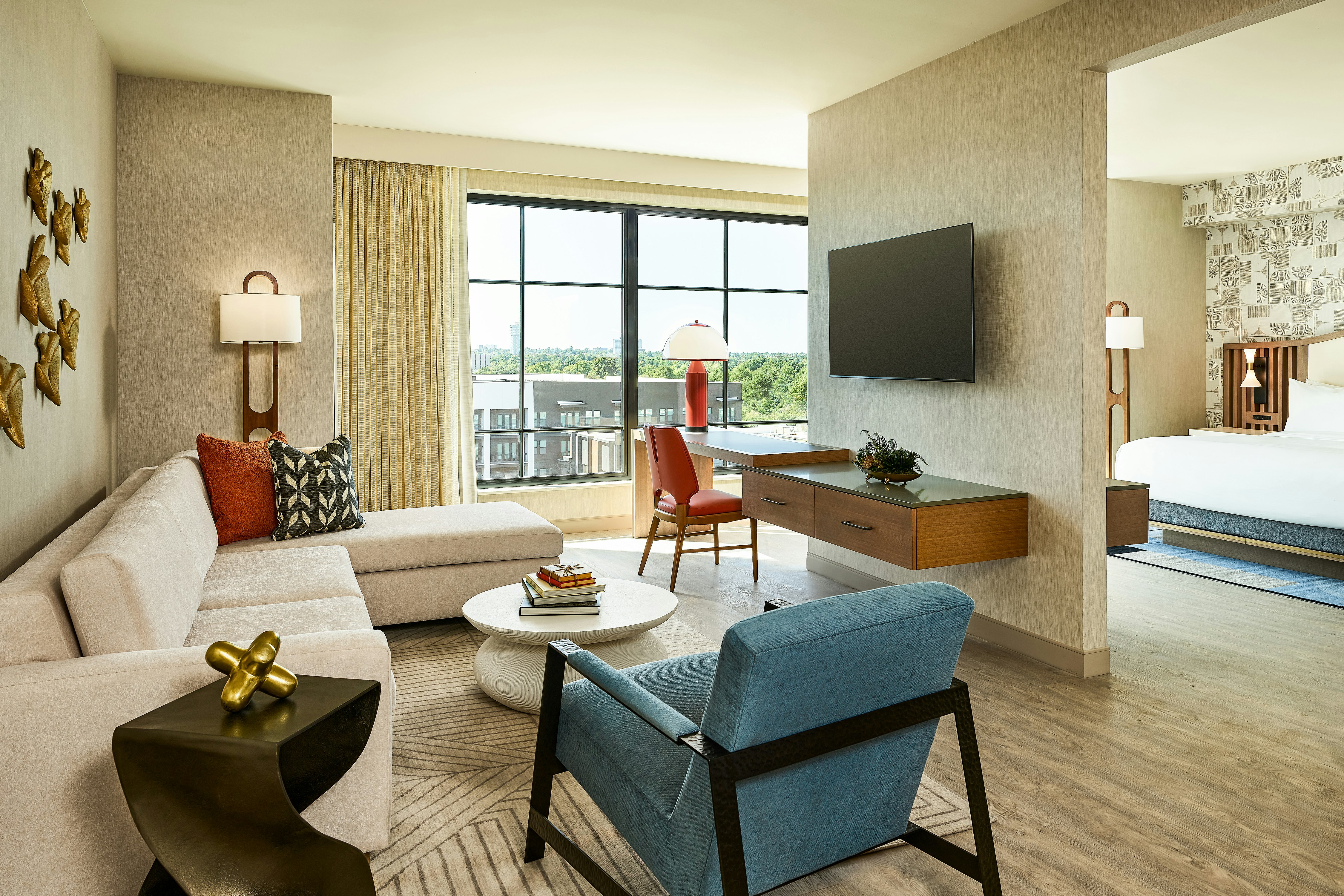 1 KING 1 BEDROOM SUITE