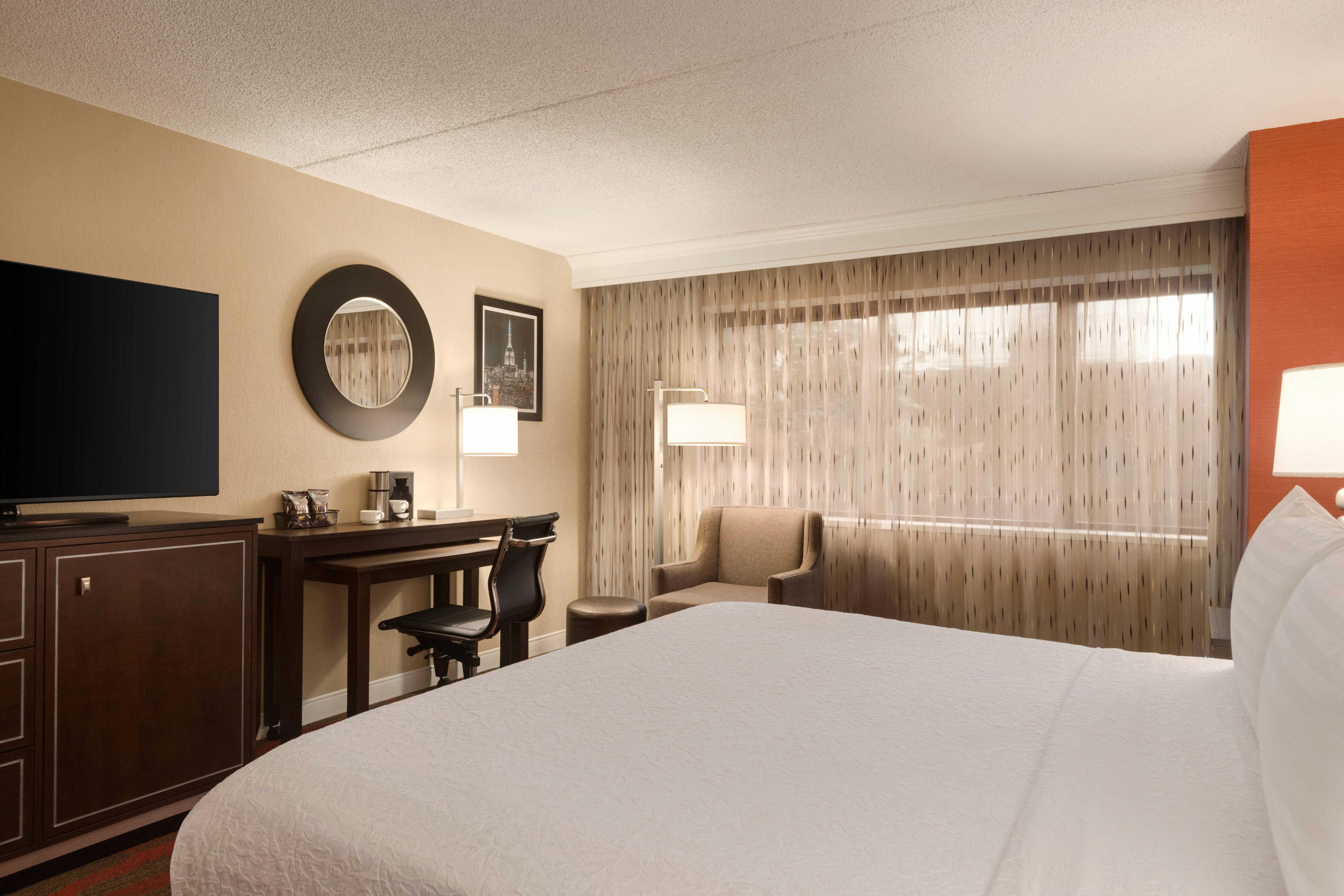 DoubleTree by Hilton New York LaGuardia Airport