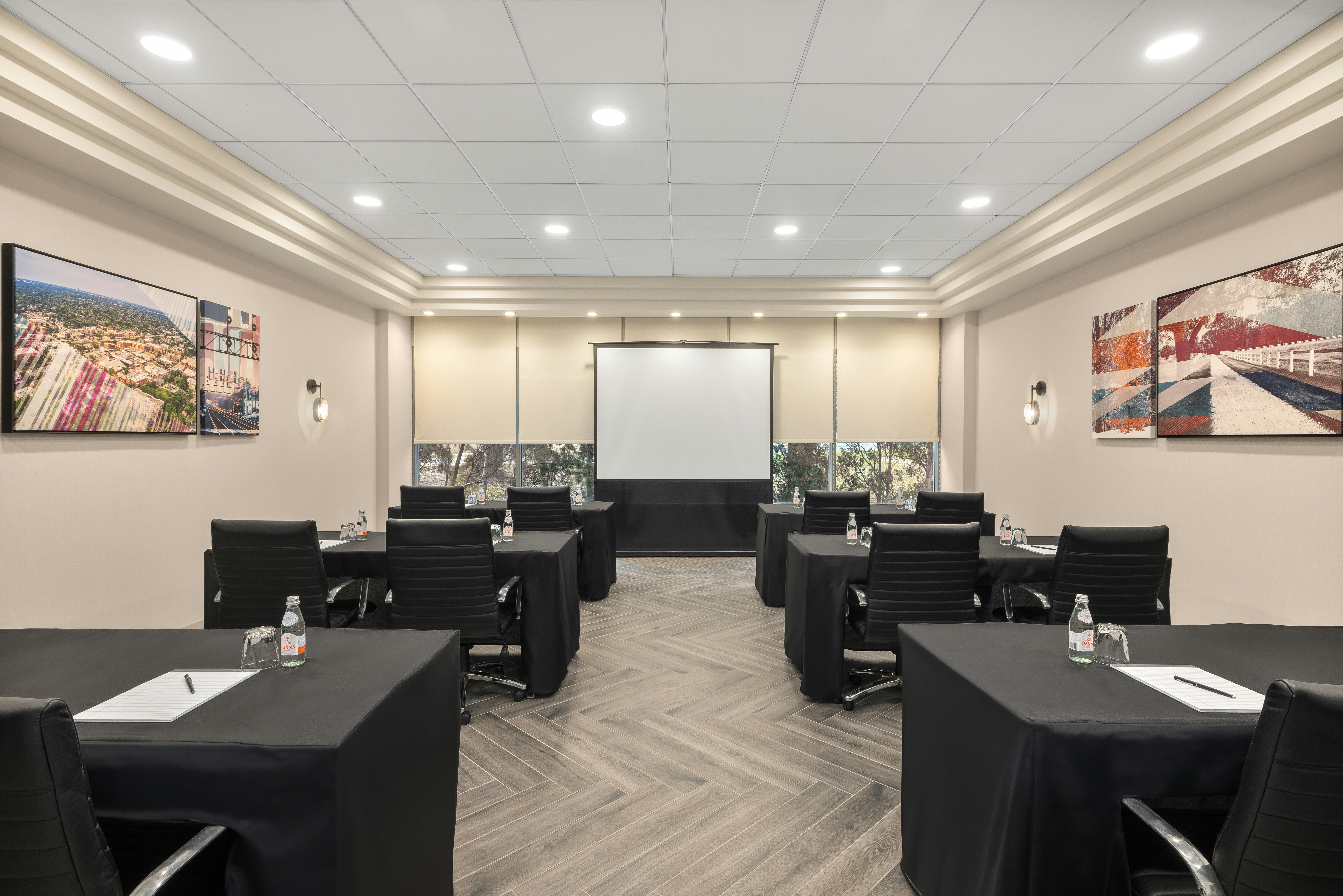 Hampton Inn & Suites by Hilton Downers Grove Chicago