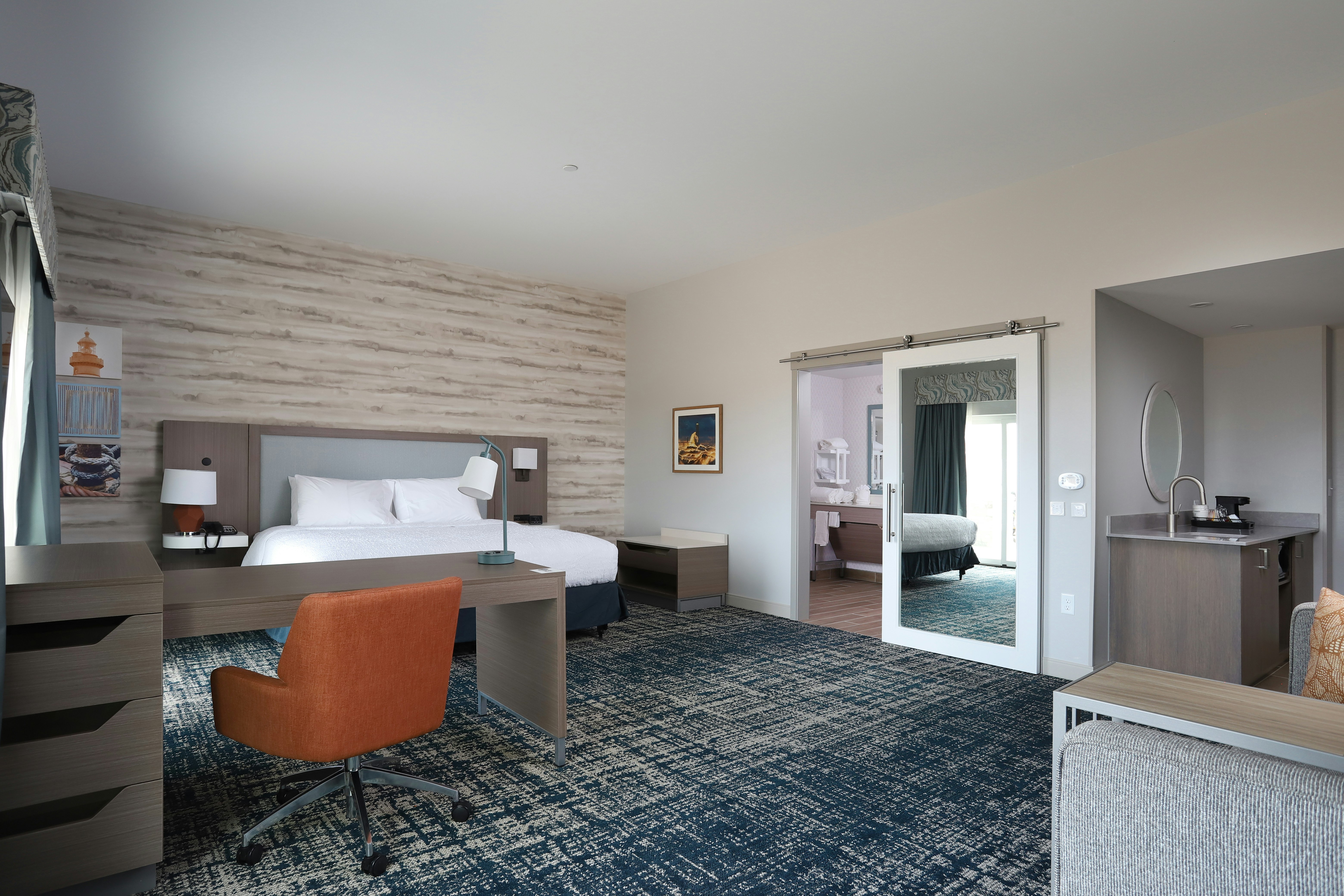 Hampton Inn & Suites Manistee Waterfront
