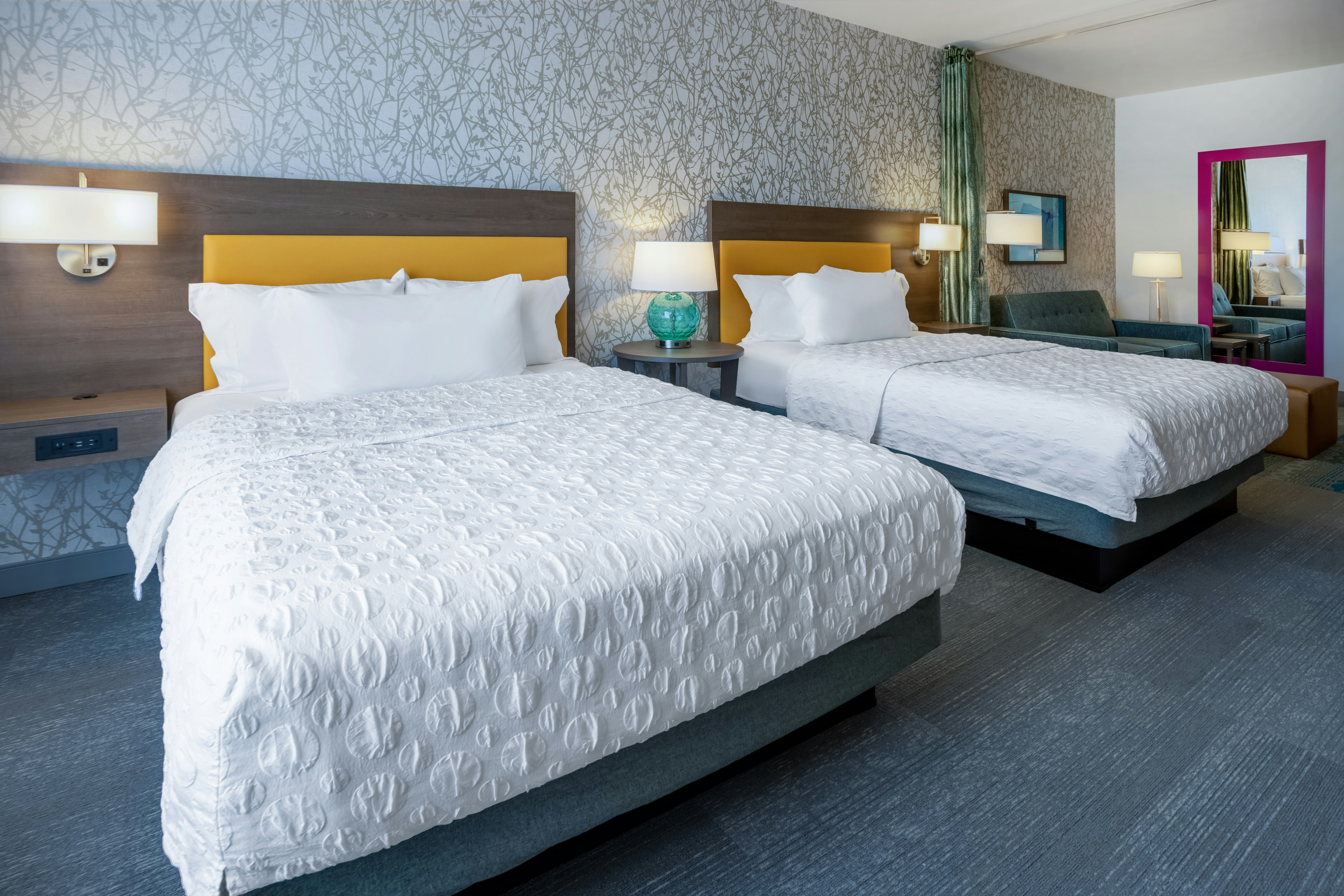 2 QUEEN BEDS STUDIO SUITE