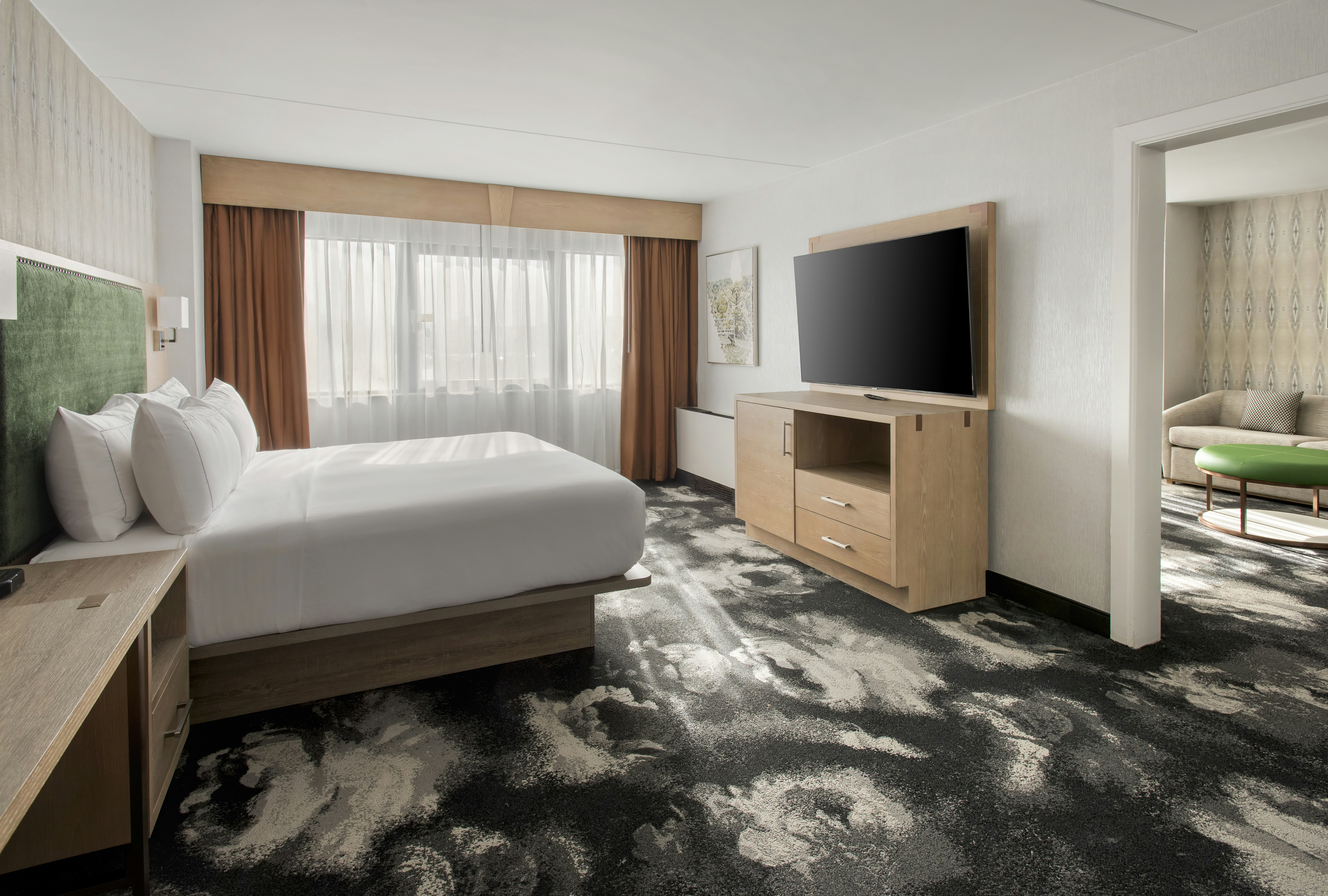 1 KING STUDIO SUITE