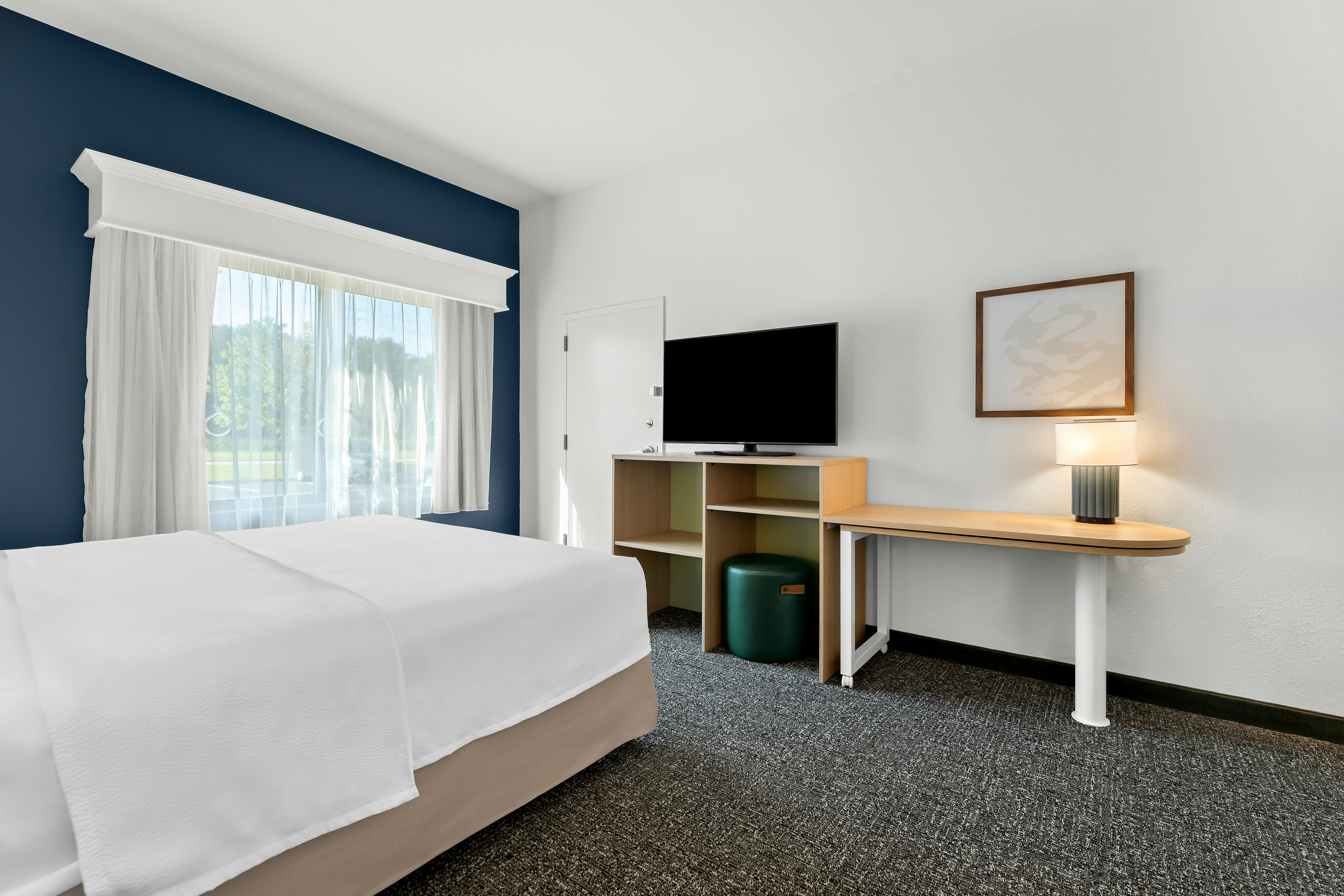 Spark by Hilton Tupelo