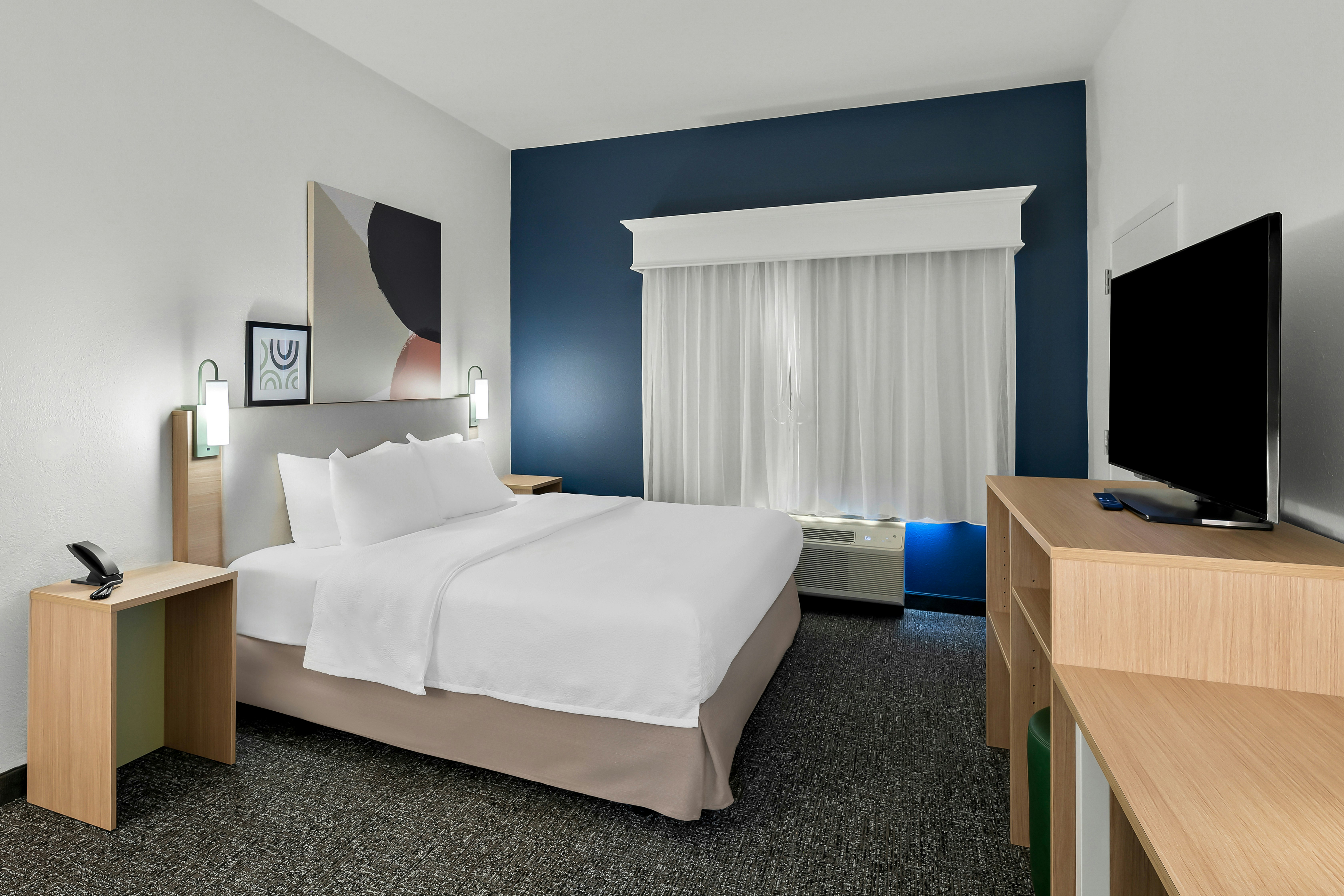 Spark by Hilton Tupelo