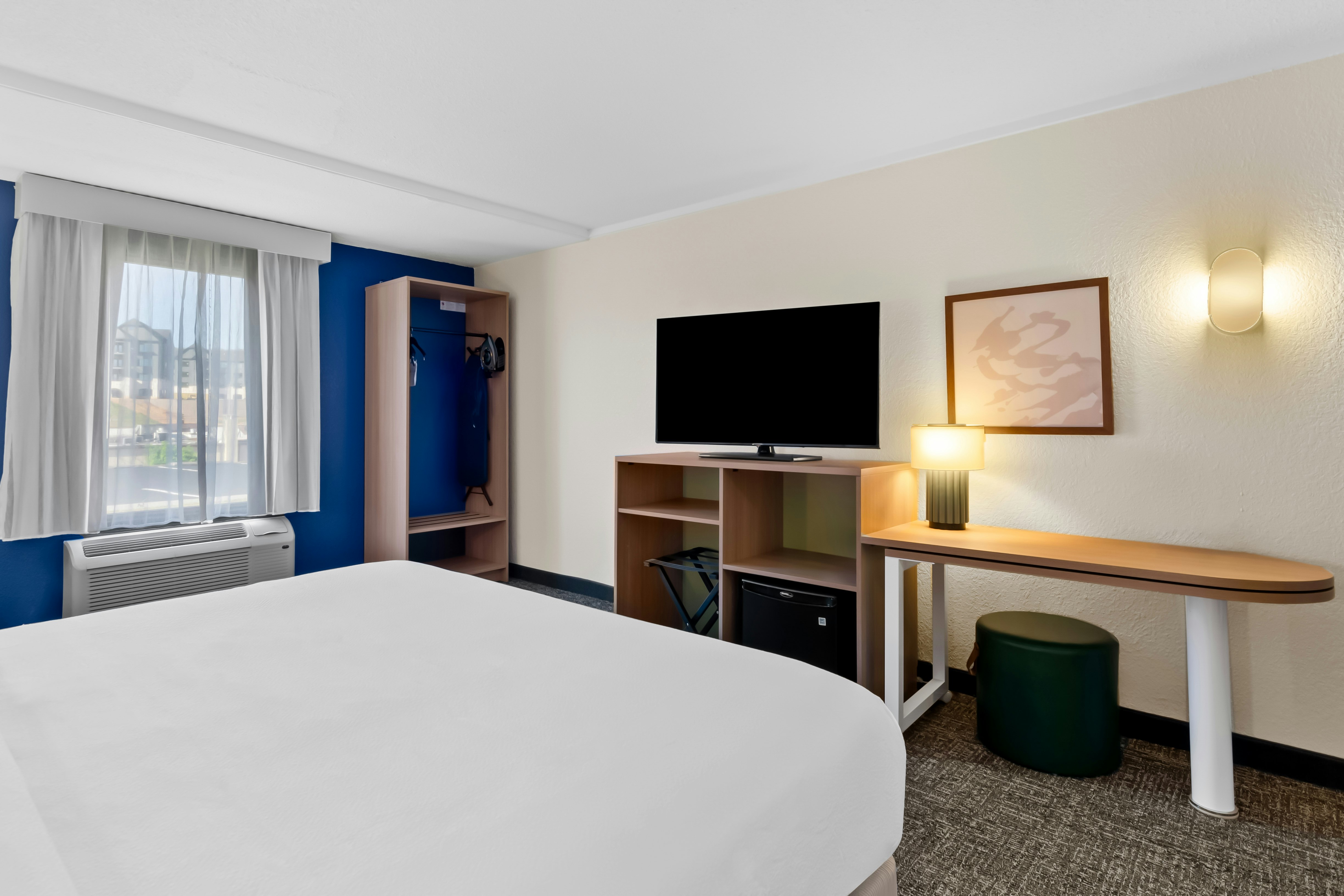 Spark by Hilton Daleville Roanoke North