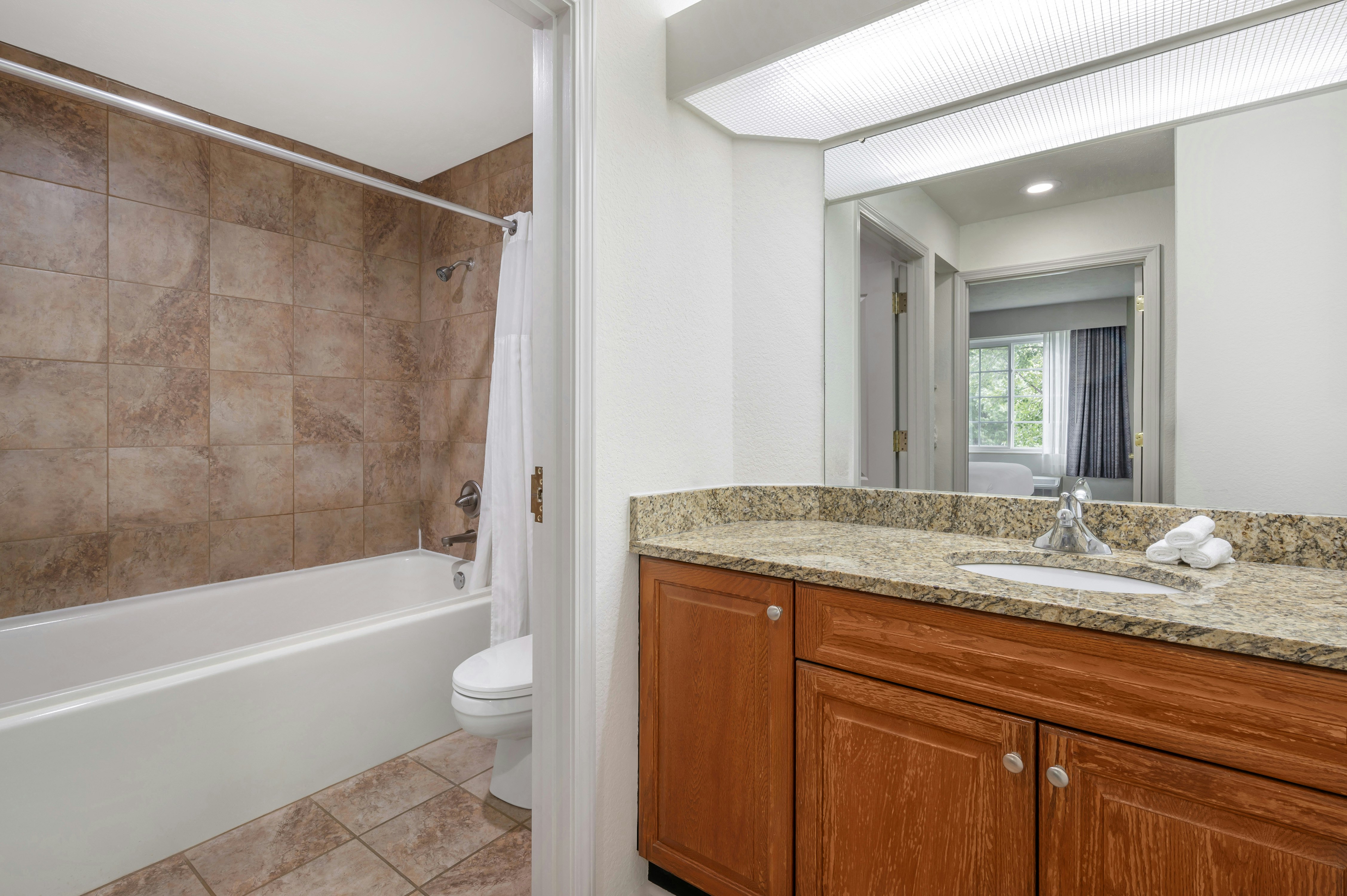 2 BEDROOM 2 KING BLCY