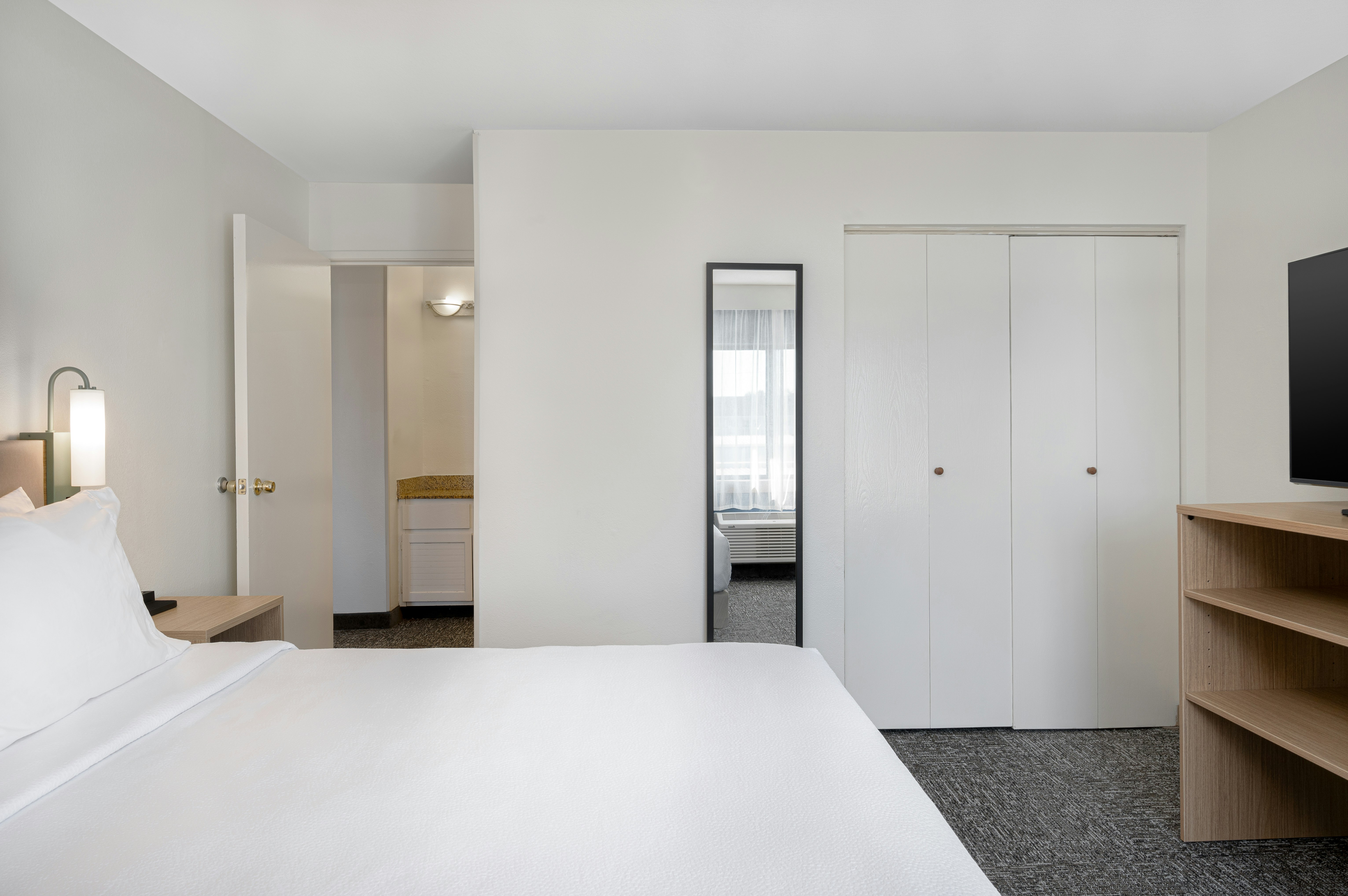 1 KING SUITE
