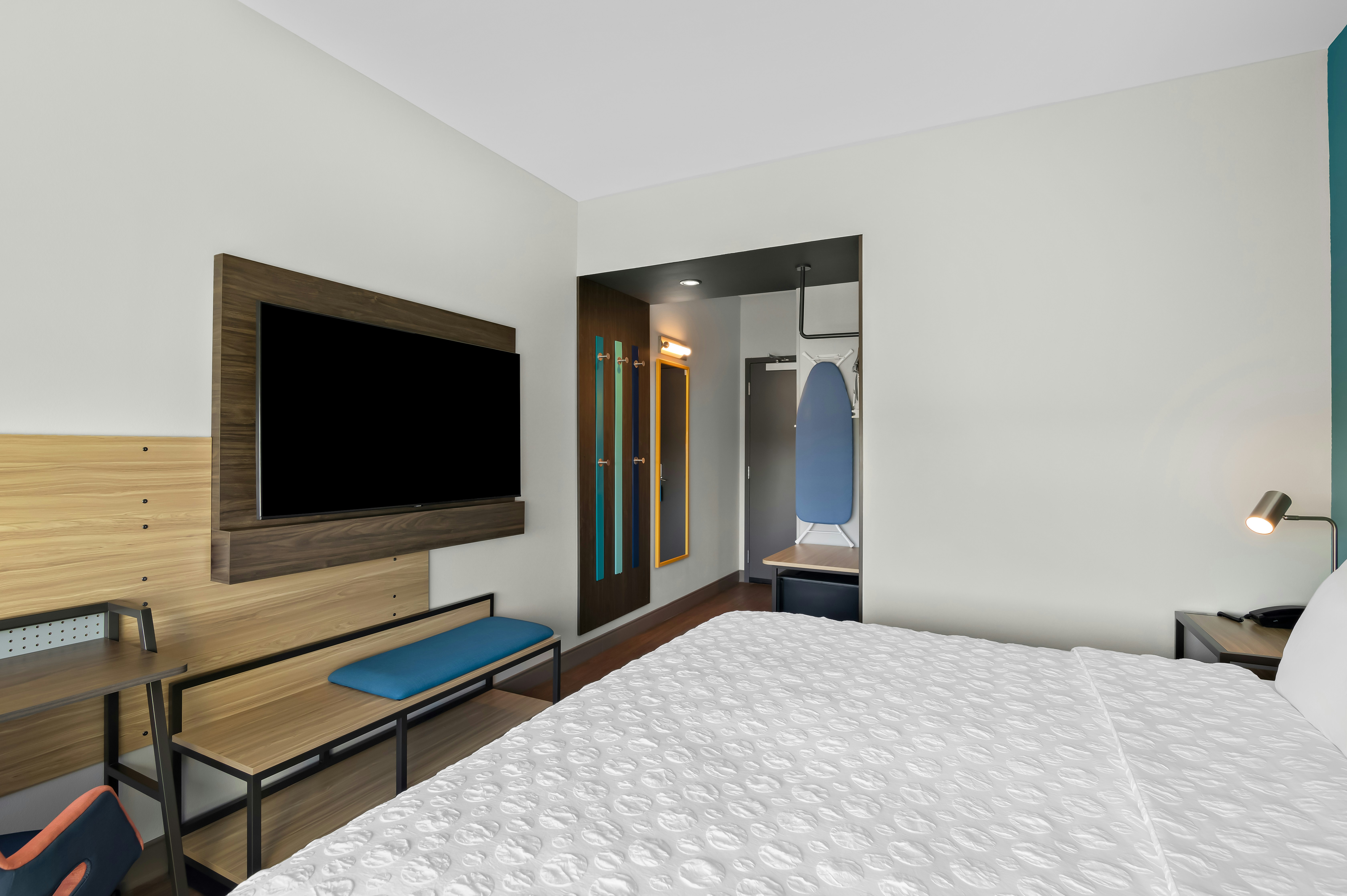 Tru by Hilton Lexington