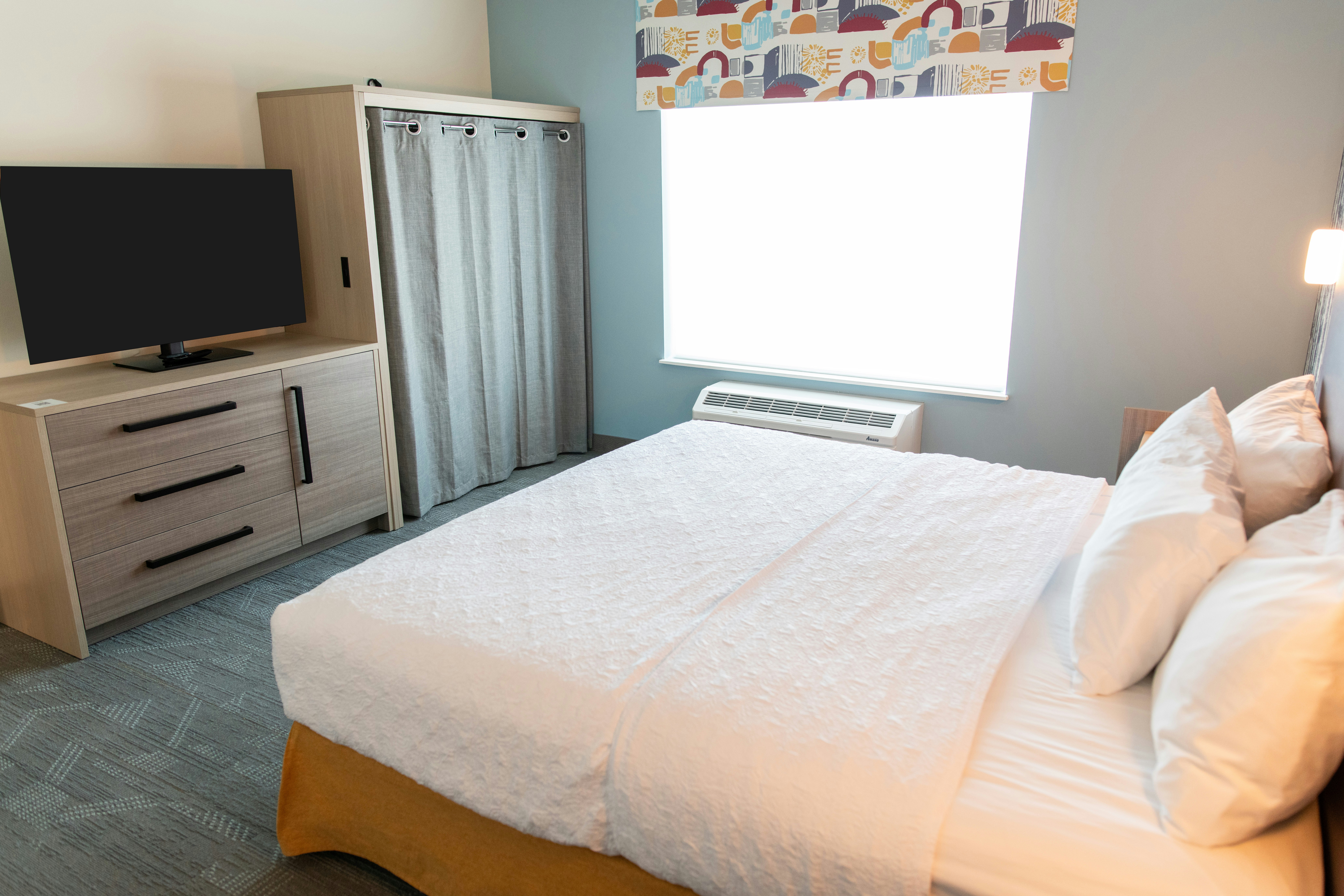 1 KING 1BEDROOM SUITE