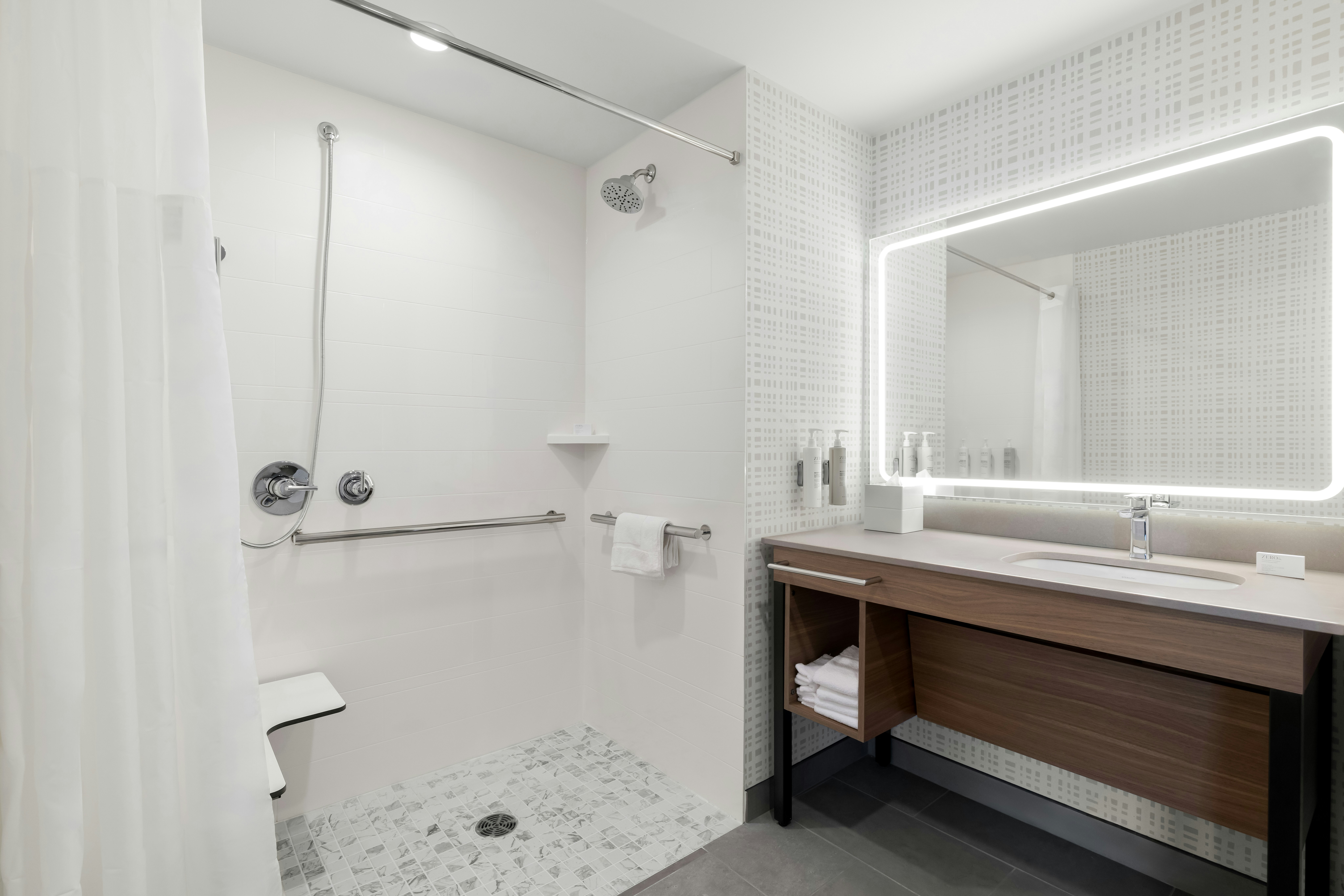 Hampton Inn & Suites by Hilton Corona