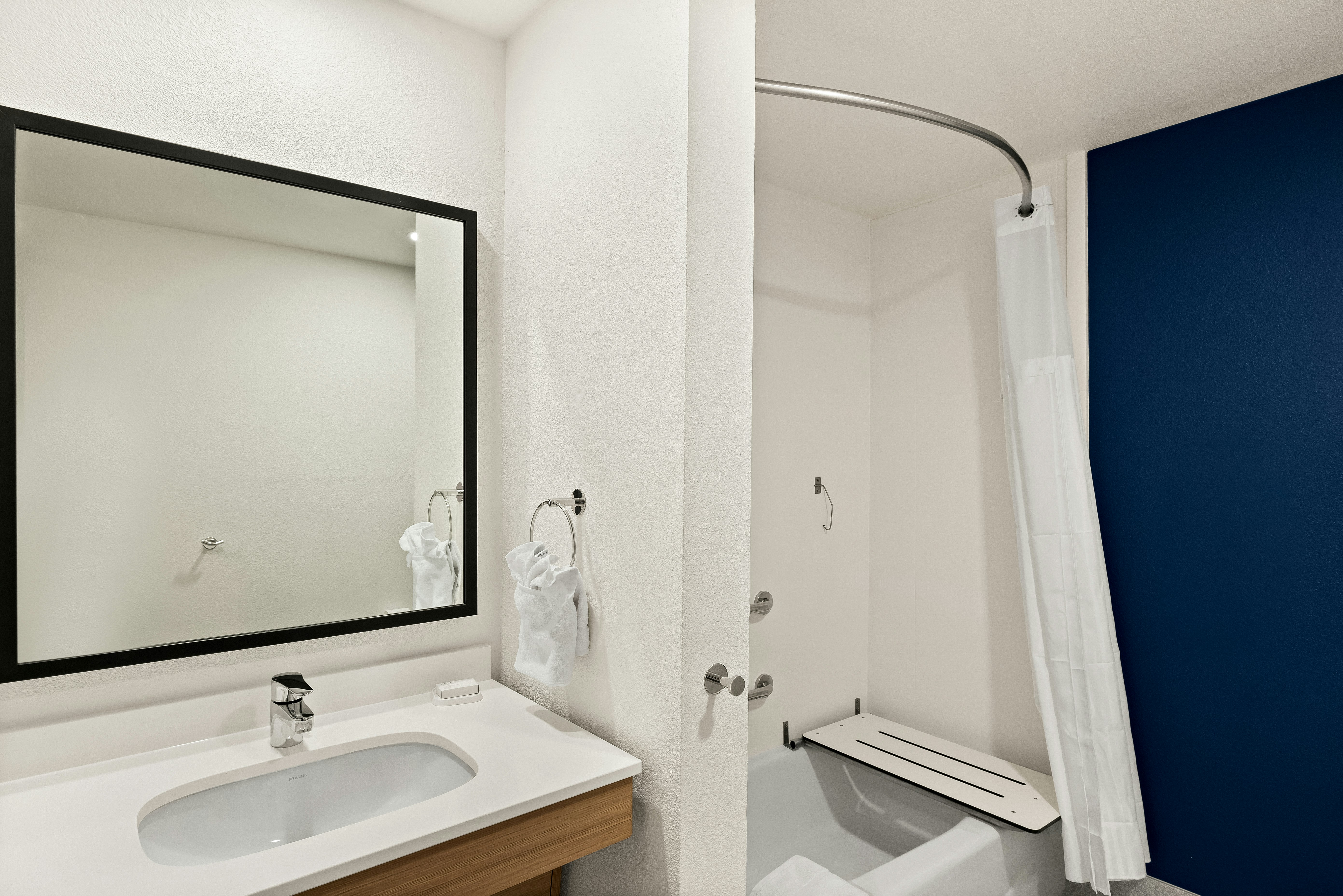 1 KING MOB/HEAR ACCESS TUB