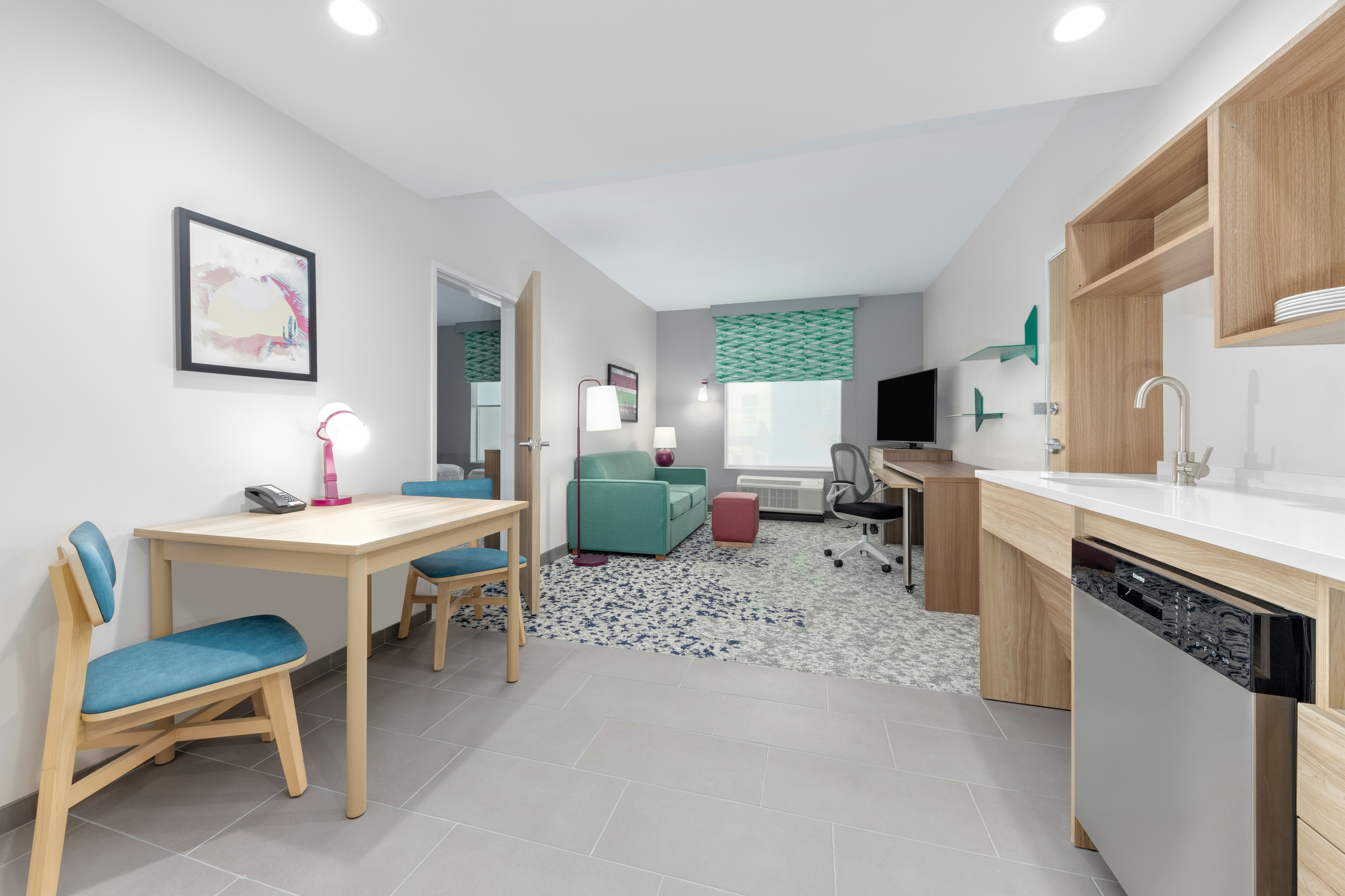 1 KING 1BEDROOM SUITE