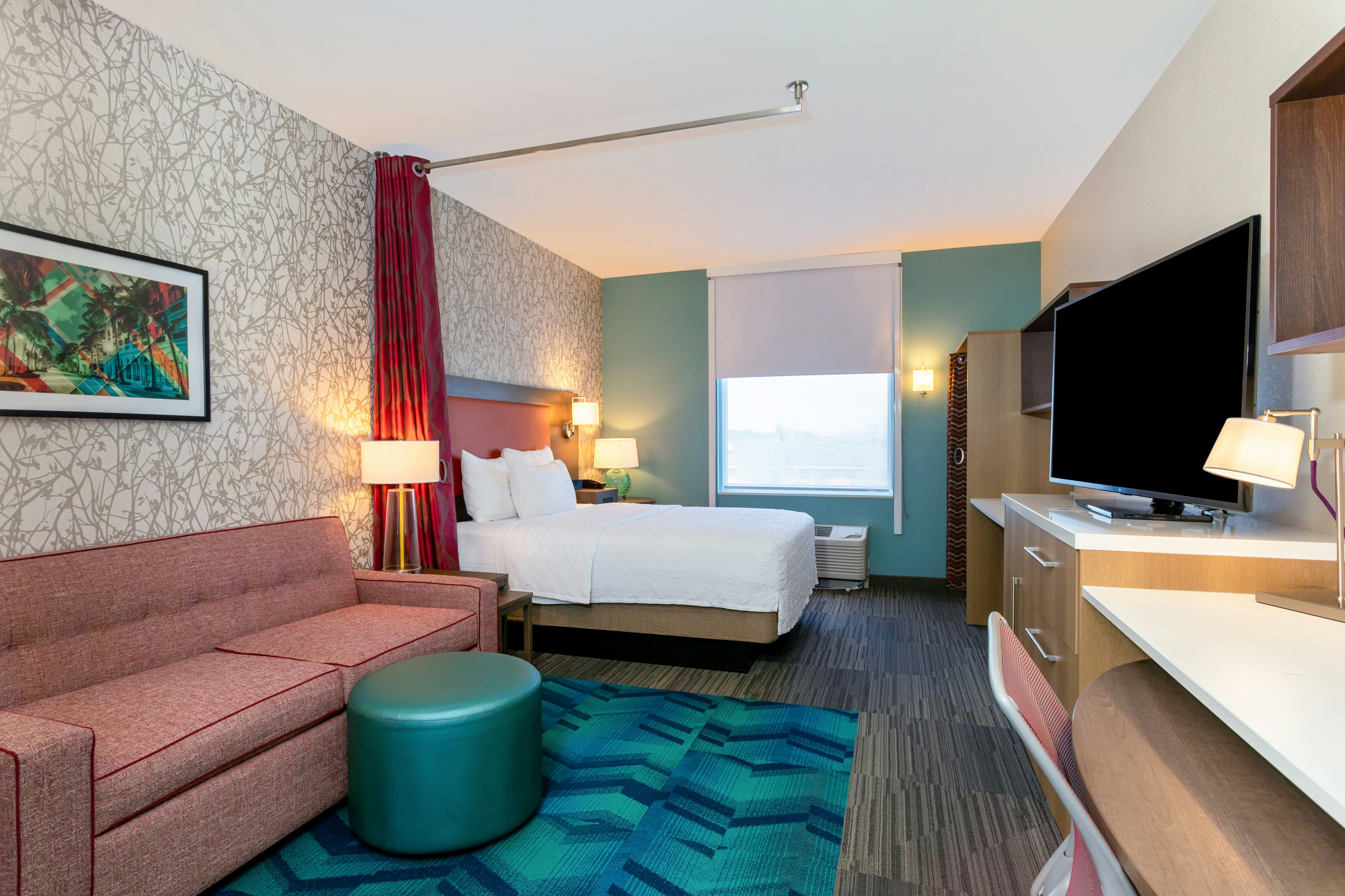 1 QUEEN BED STUDIO SUITE