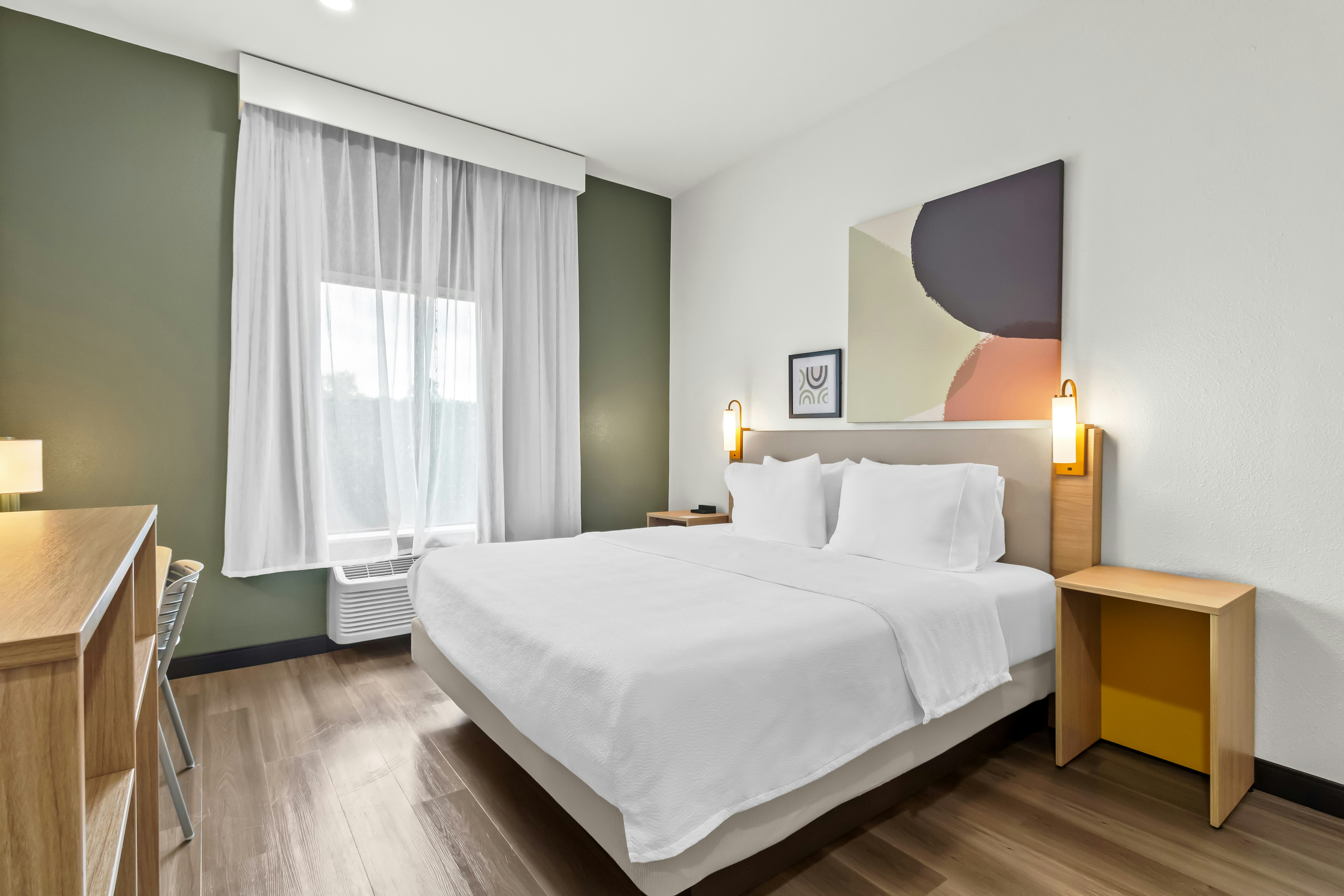 Spark by Hilton Houston Hobby Airport