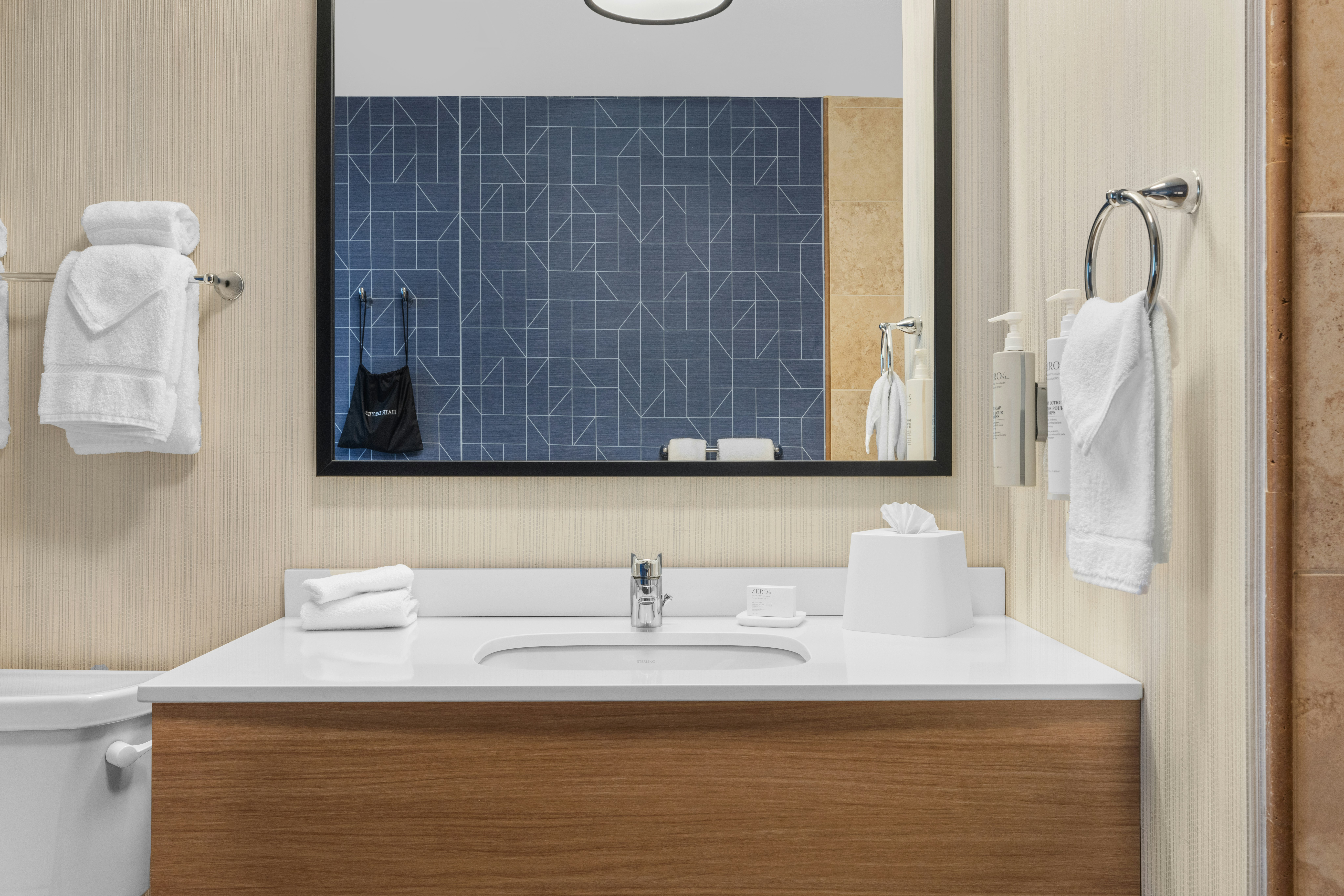 1 DB MOB/HEAR ACCESS TUB