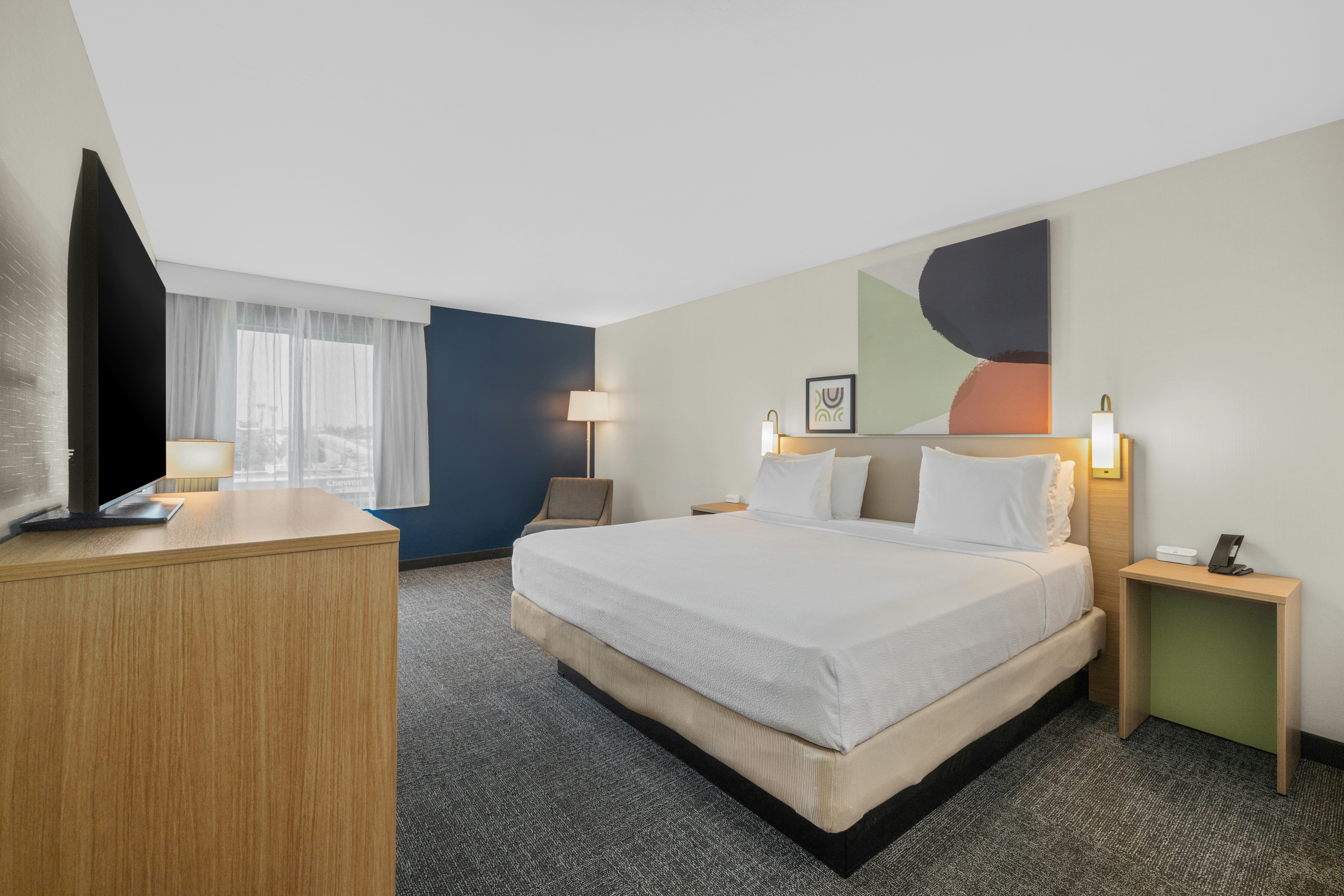 Spark by Hilton Bakersfield Central