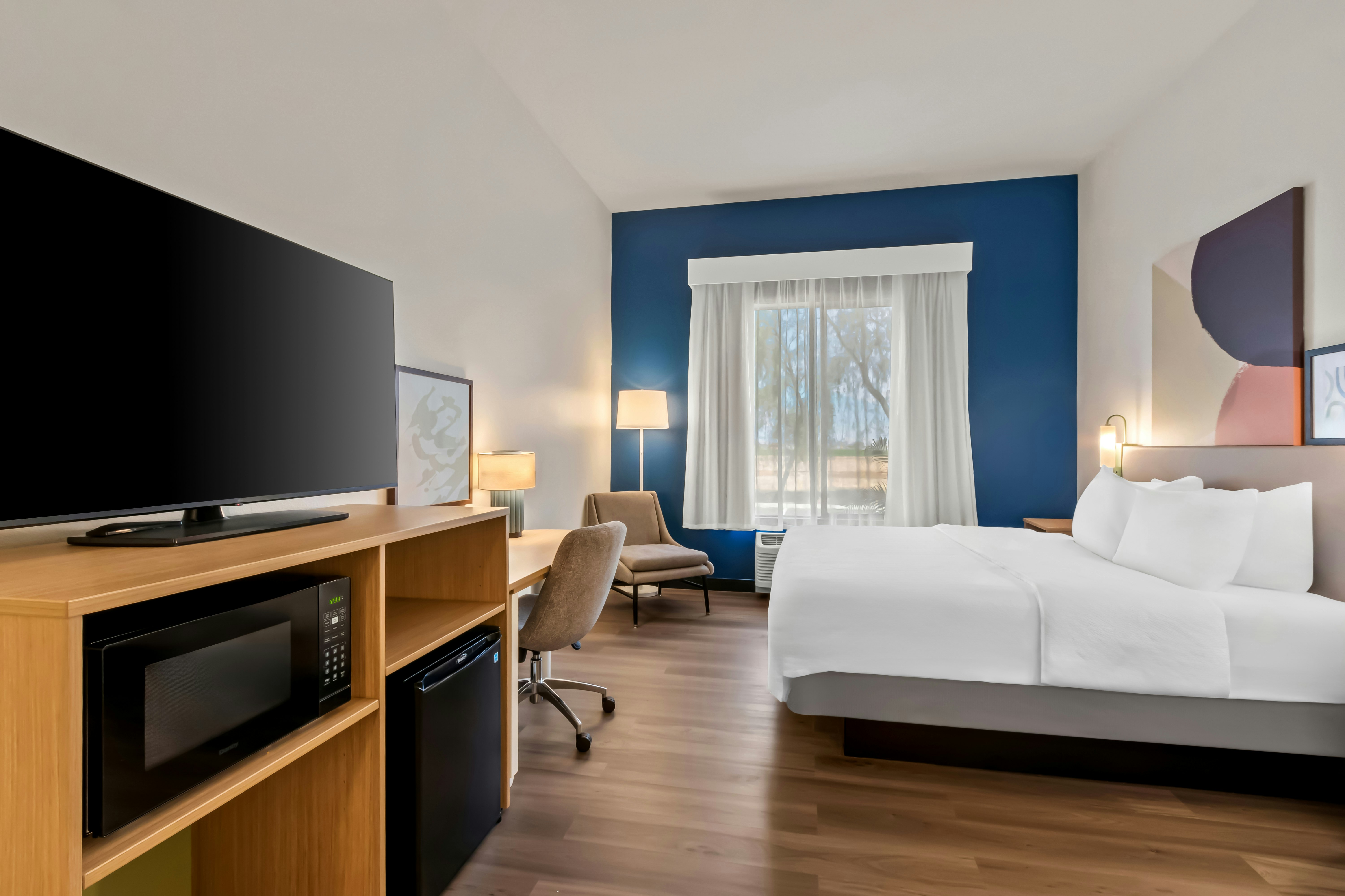 1 KING BED WITH SOFABED