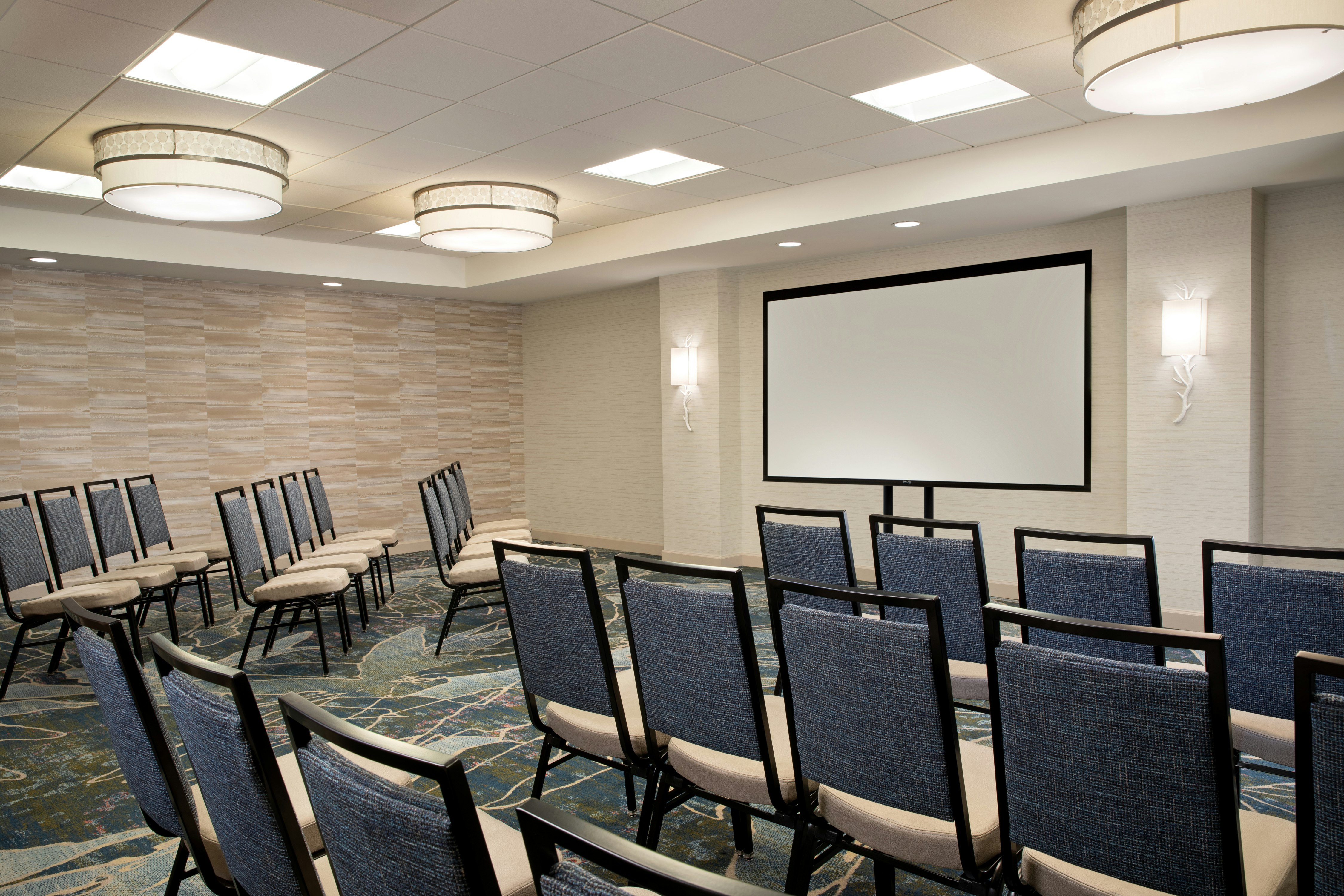 DoubleTree Suites by Hilton Orlando – Disney Springs® Area