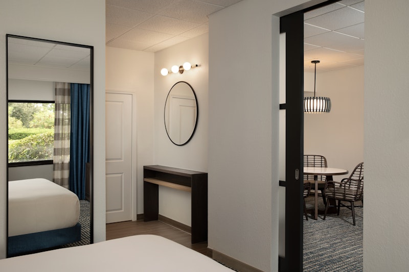 DoubleTree Suites by Hilton Orlando – Disney Springs® Area