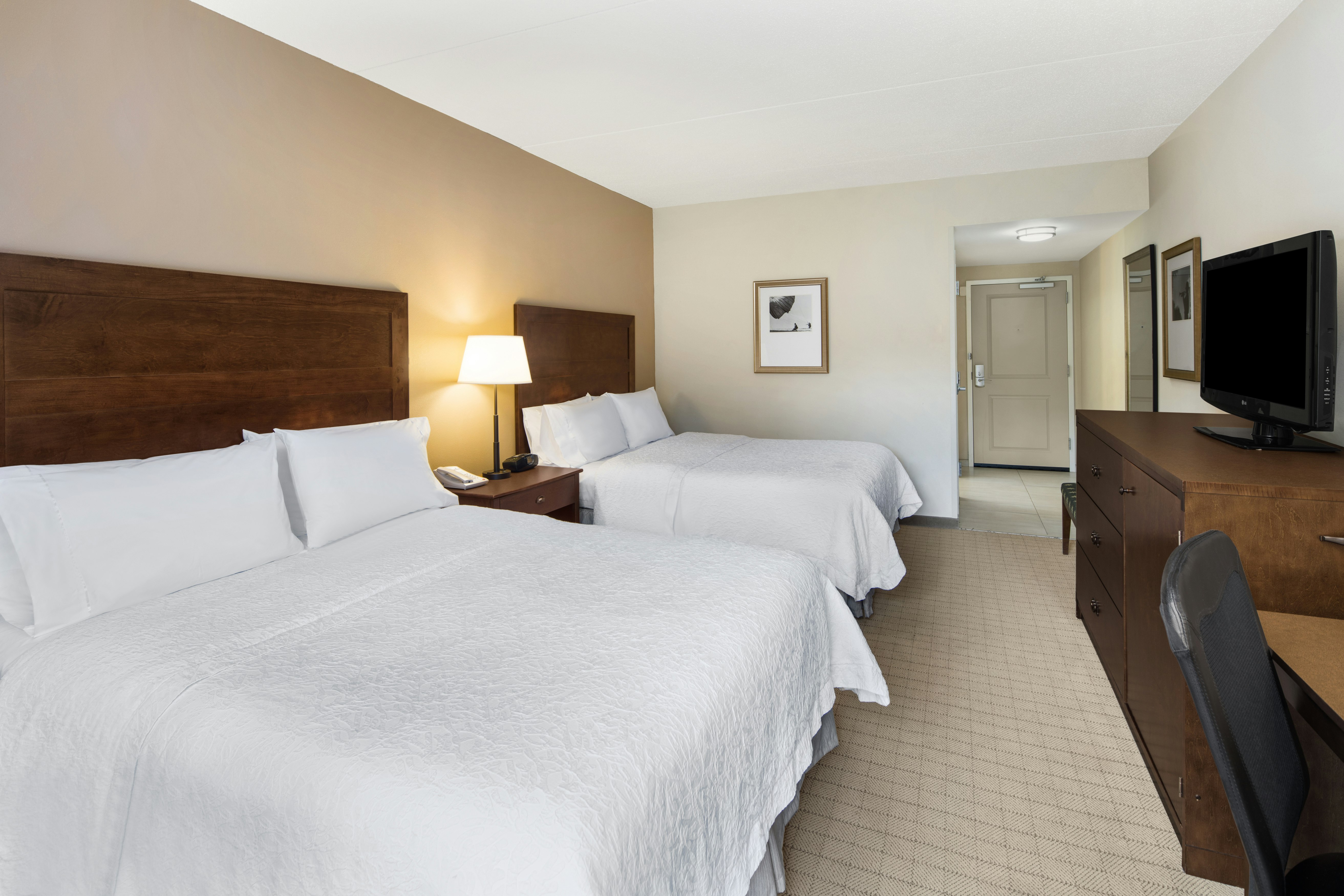 2 QUEEN BEDS NONSMOKING