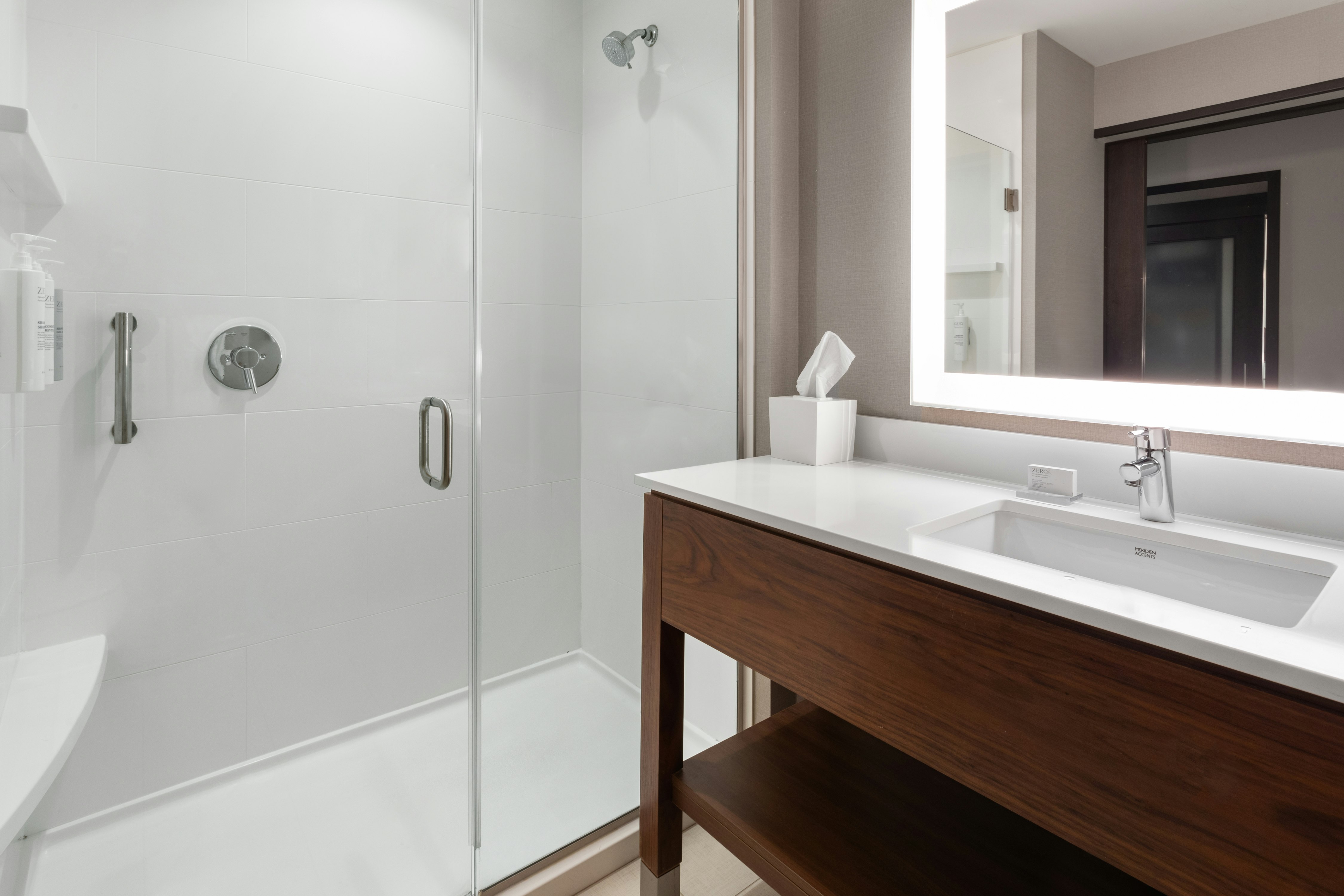 Hampton Inn by Hilton Nashville Airport Century Place