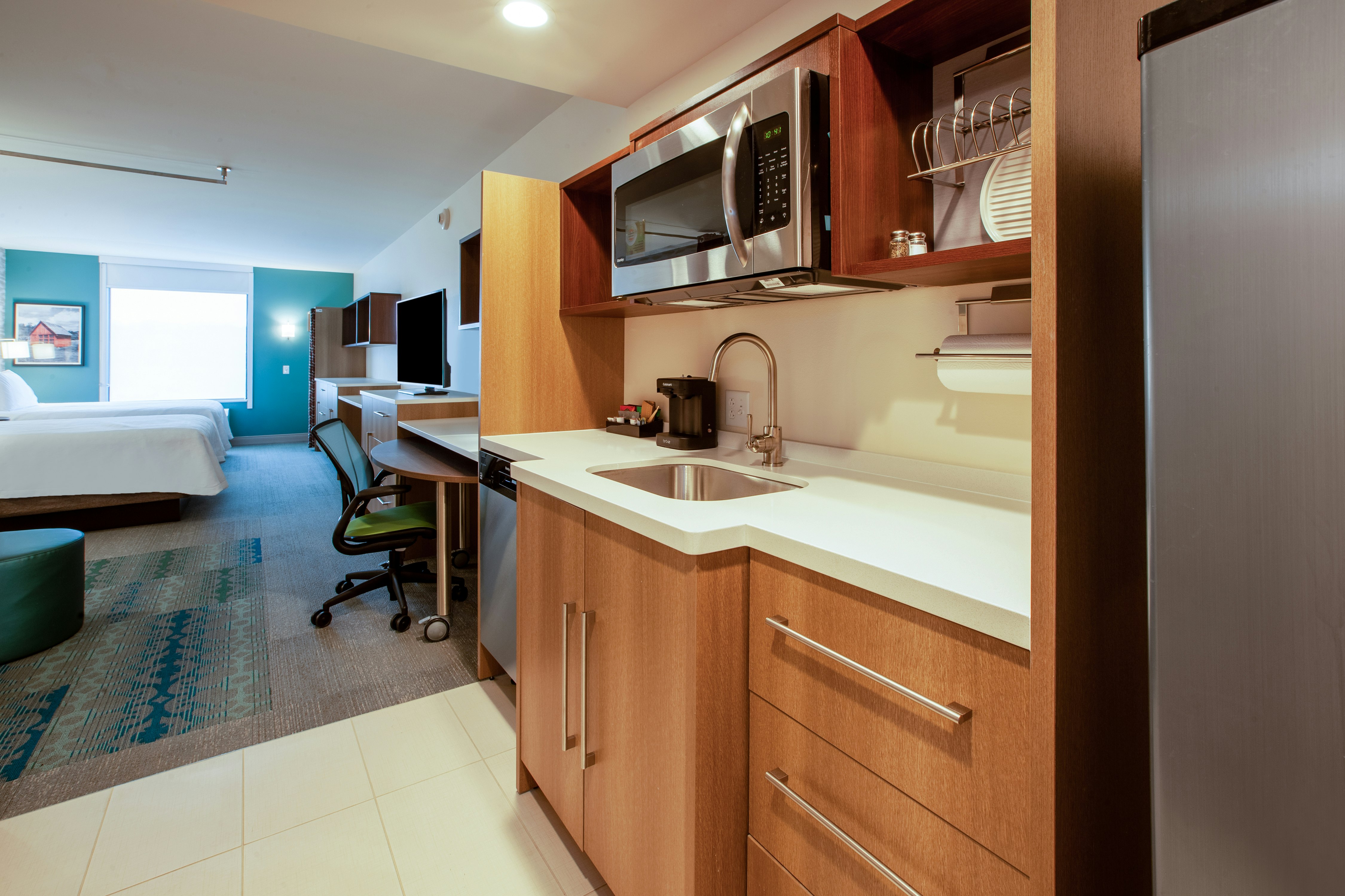 2 QN BEDS STUDIO NONSMOK