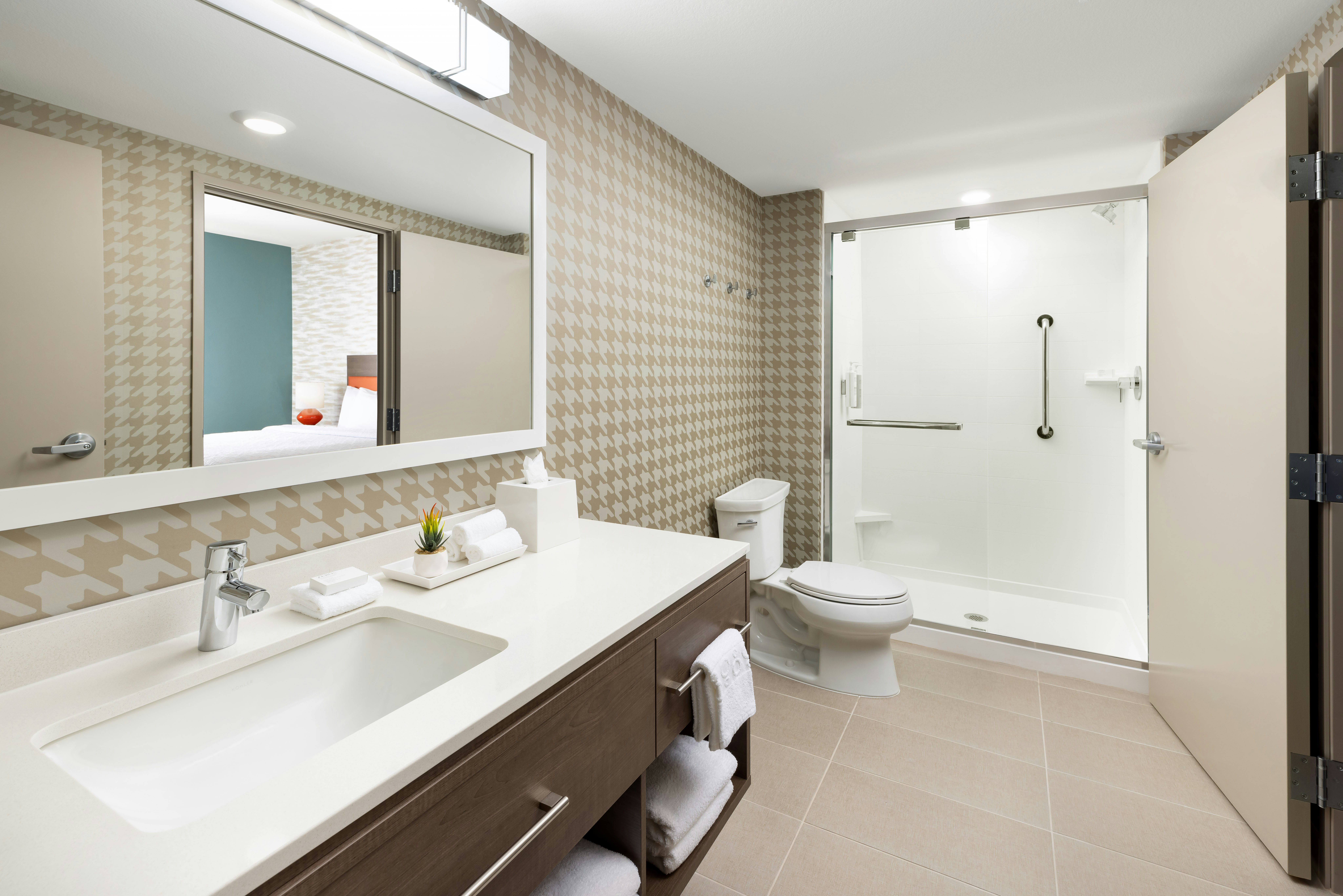 Home2 Suites by Hilton North Scottsdale near Mayo Clinic