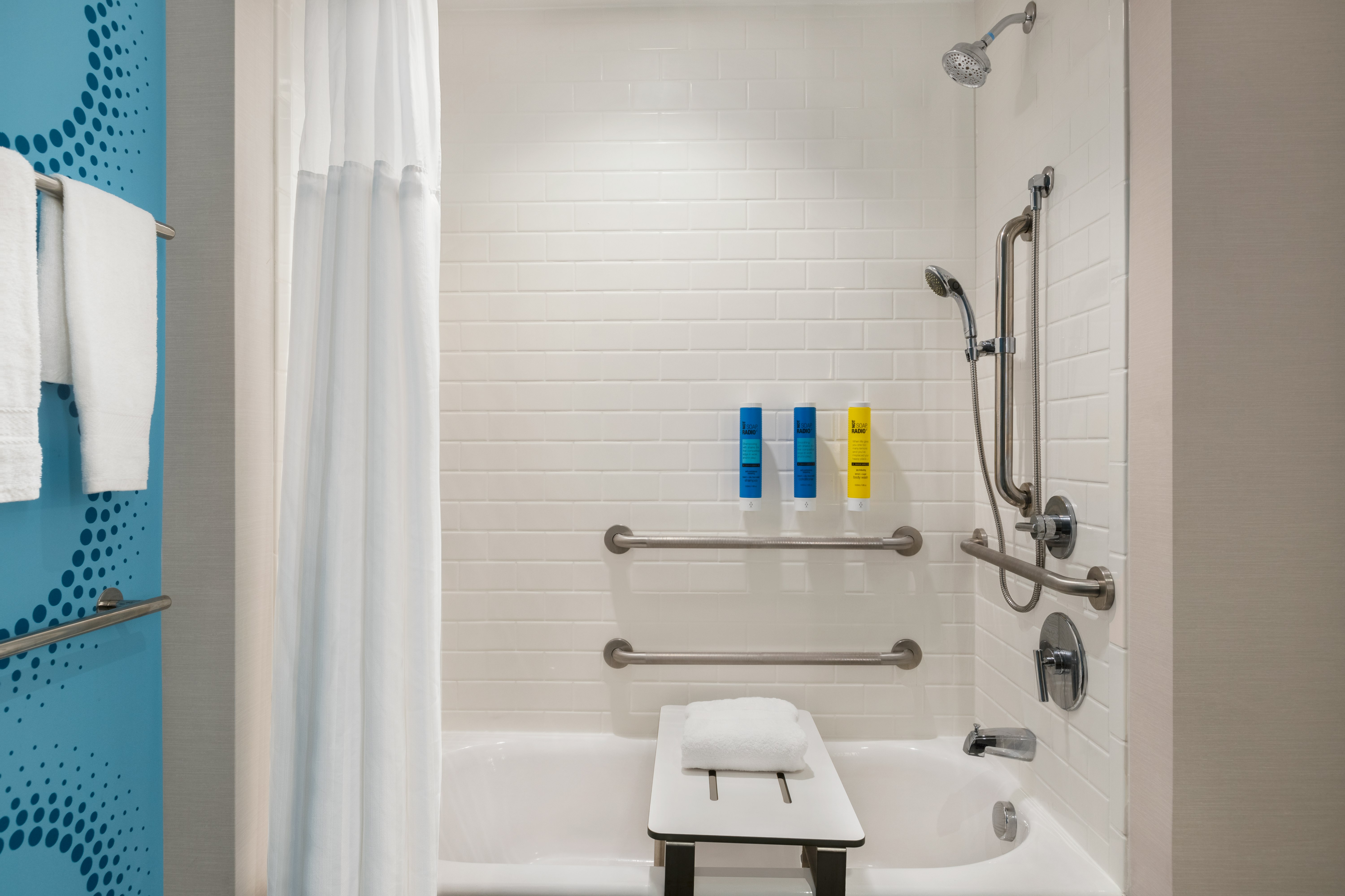 1 KING ACCESSIBLE TUB