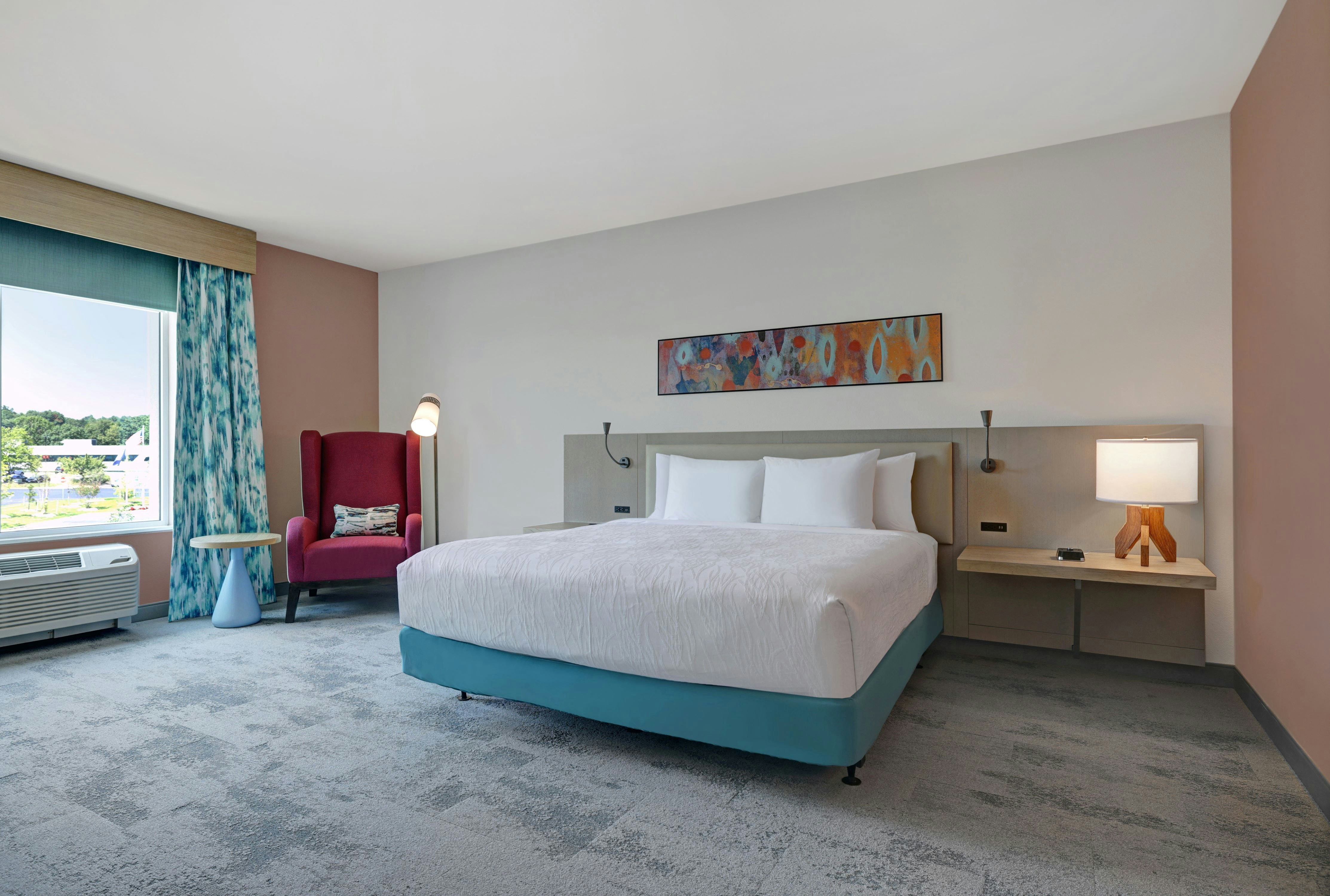 1 KG BED ACC RM W/BATHTUB