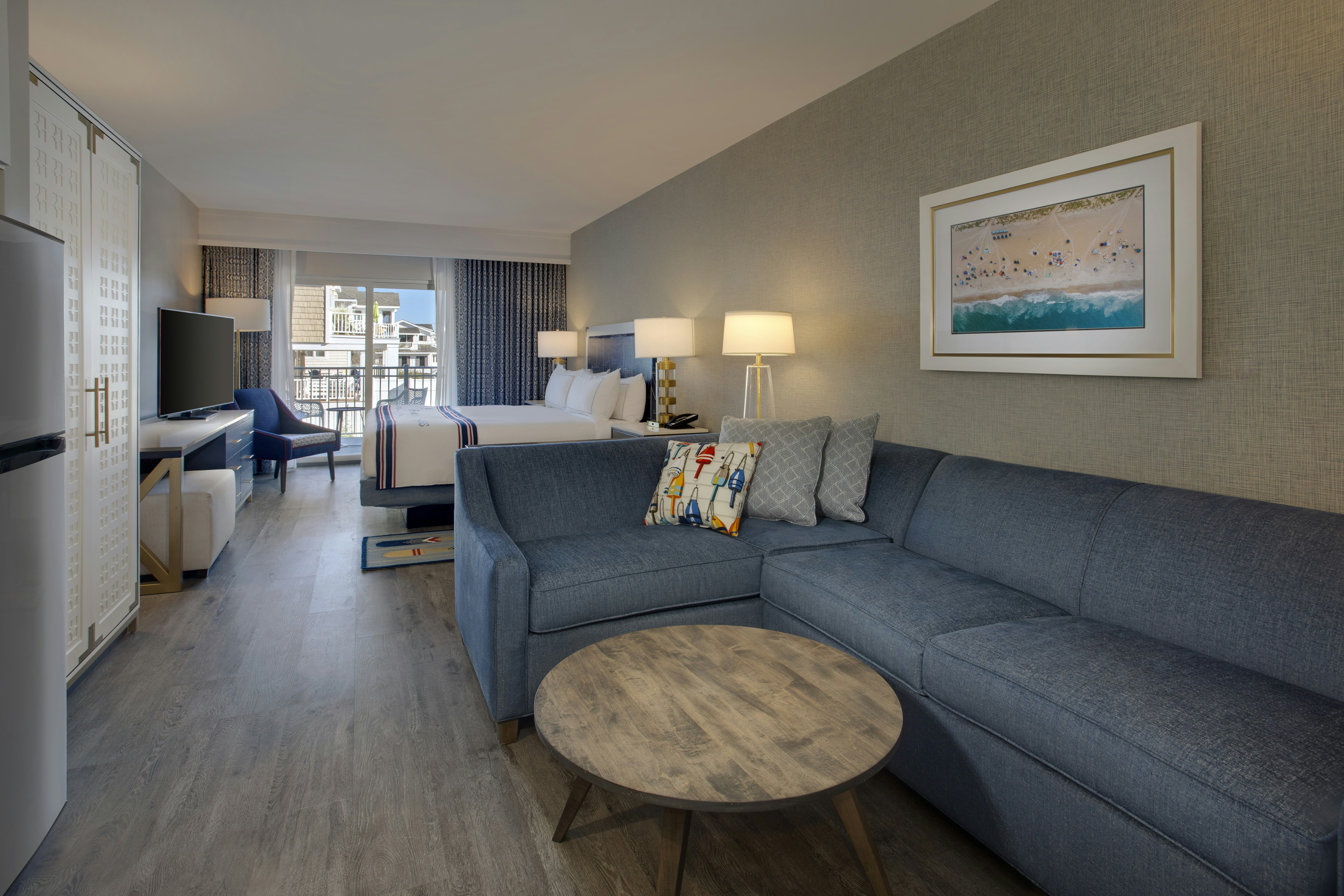 Fenwick Shores, Tapestry Collection by Hilton