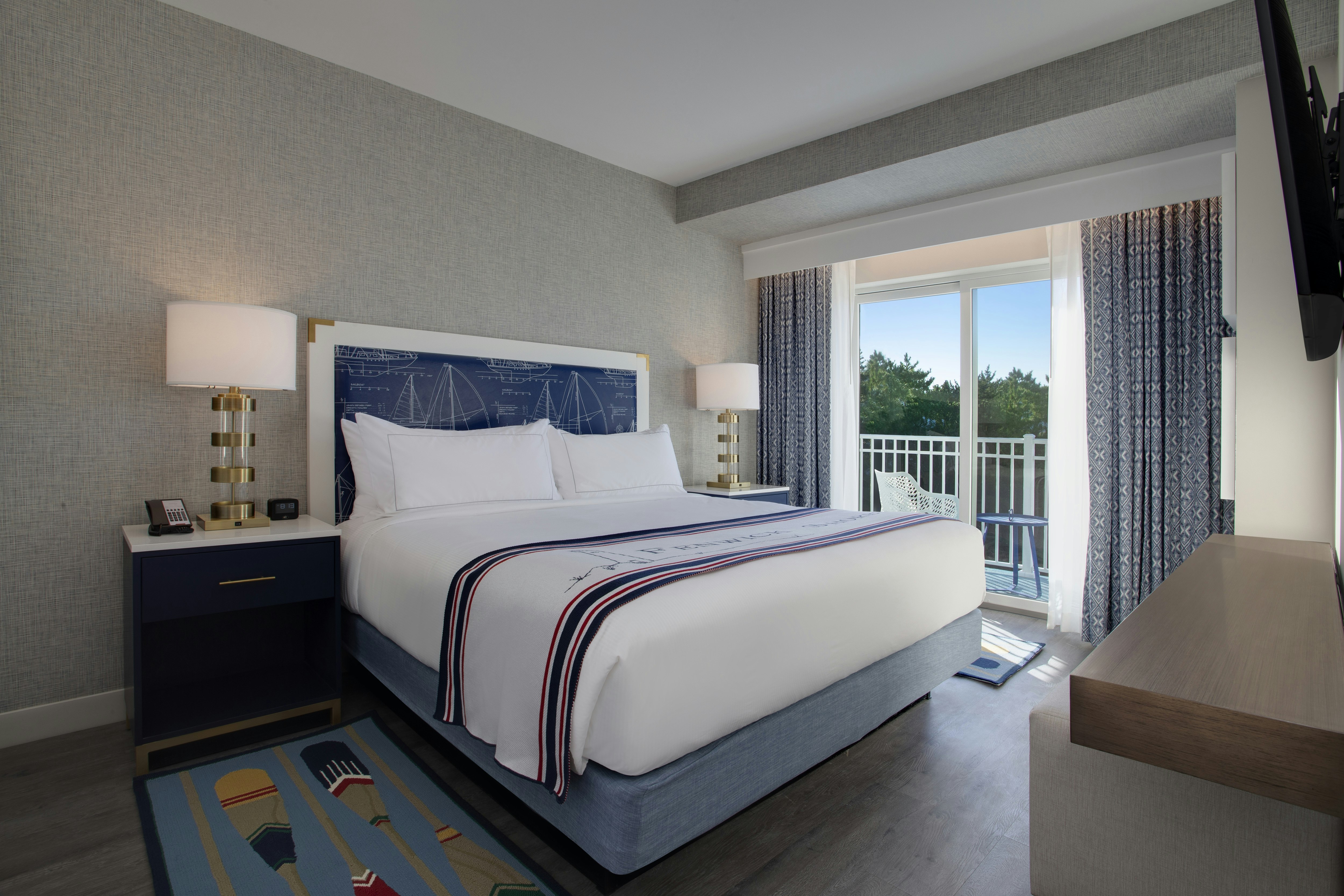 1 KING 2 ROOM SUITE