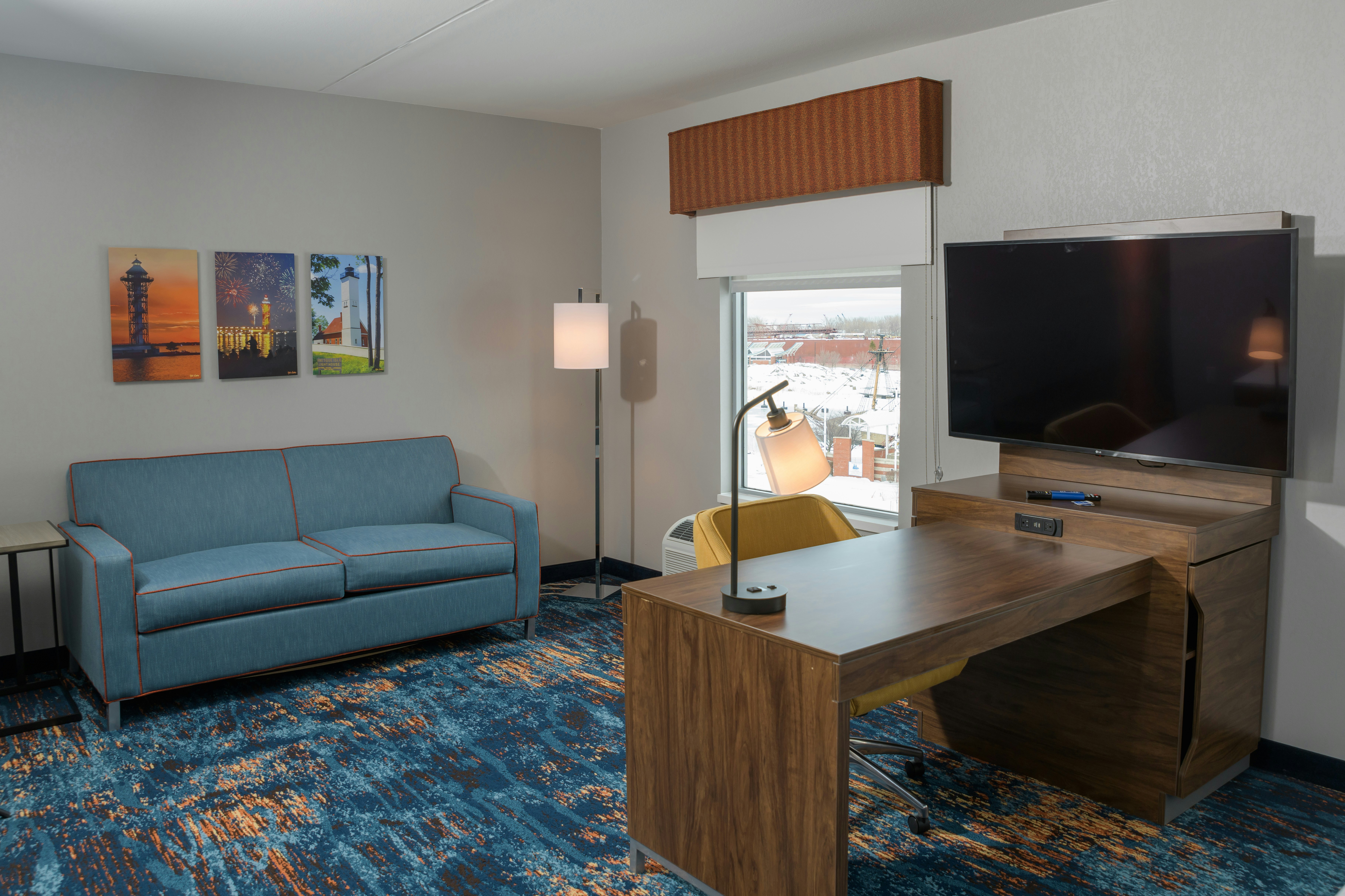 Hampton Inn & Suites Erie/Bayfront