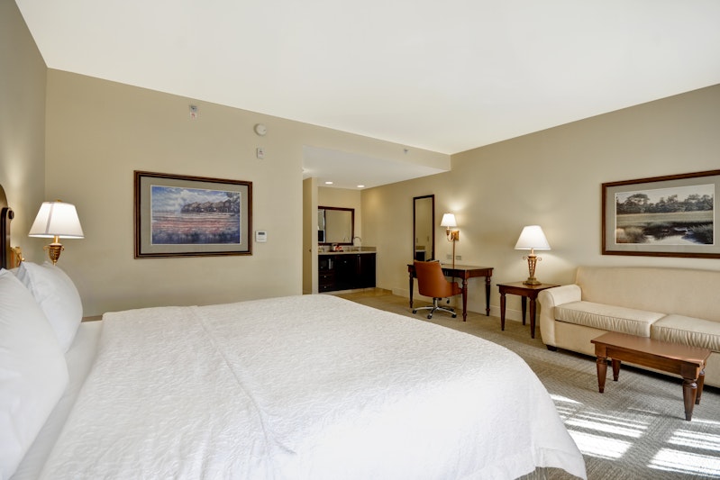 Hampton Inn & Suites Savannah Historic District