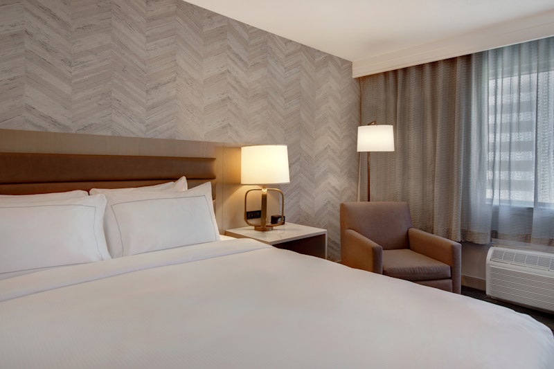 DoubleTree by Hilton LAX – El Segundo