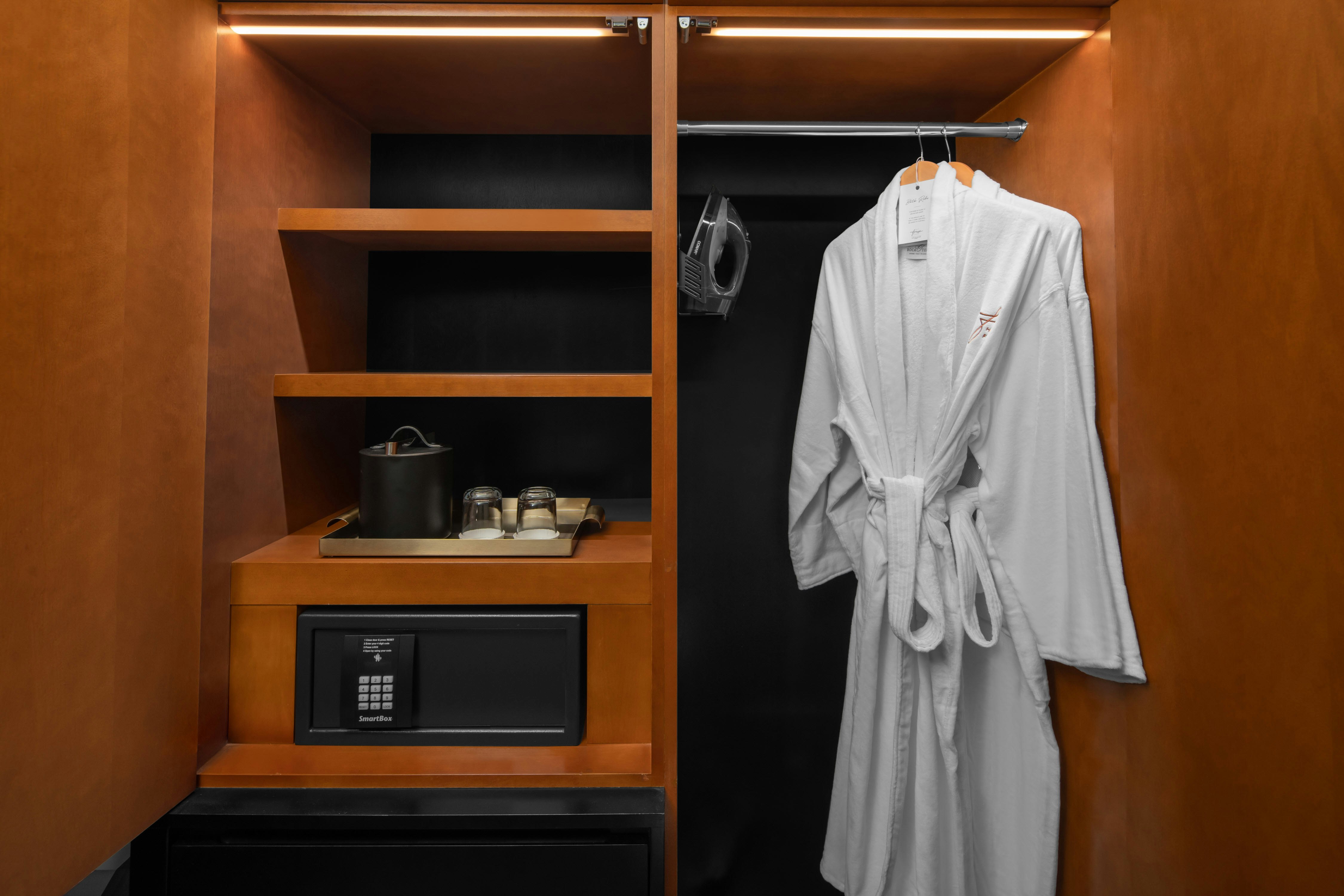 Hotel Fraye Nashville, Curio Collection by Hilton