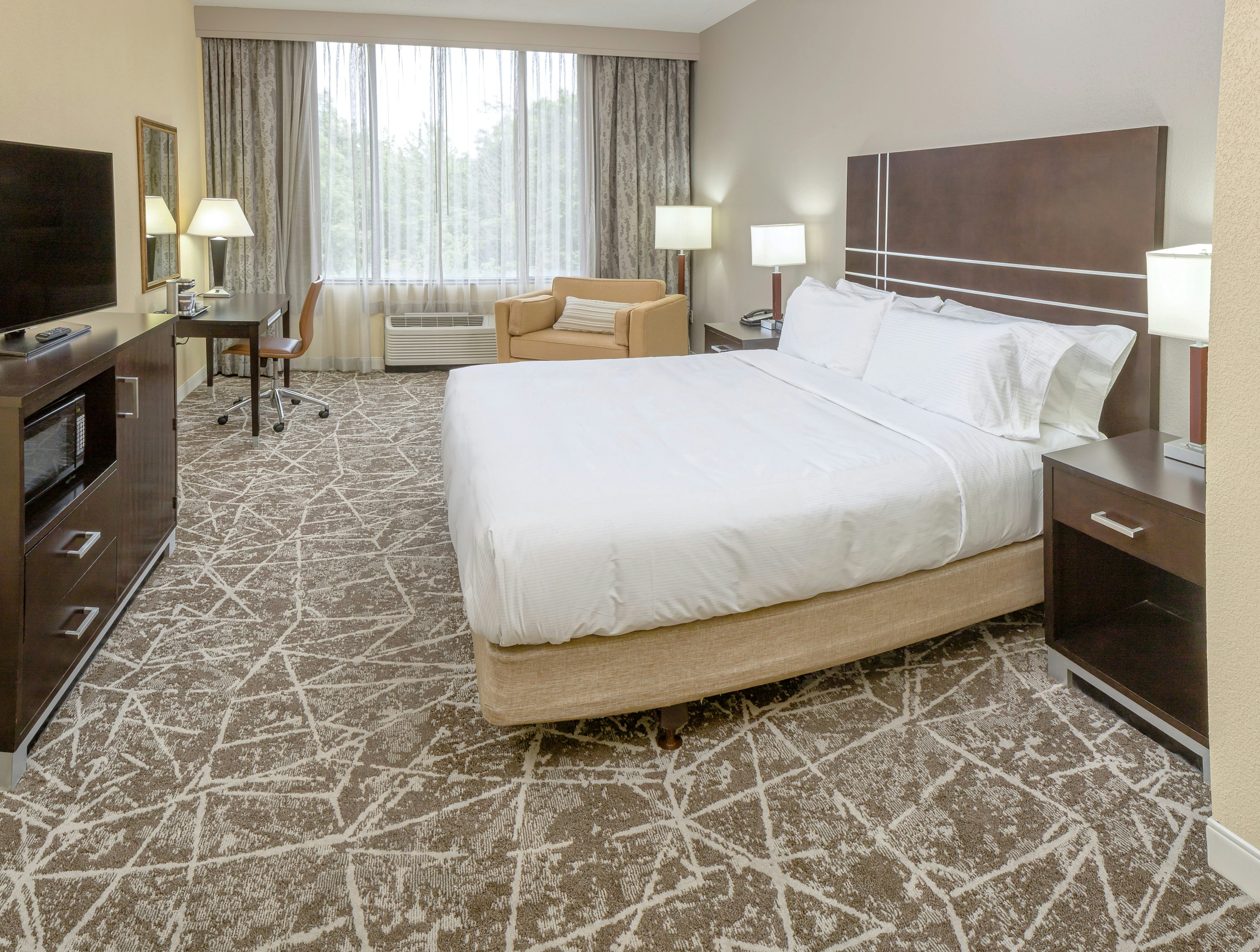1 KING BED