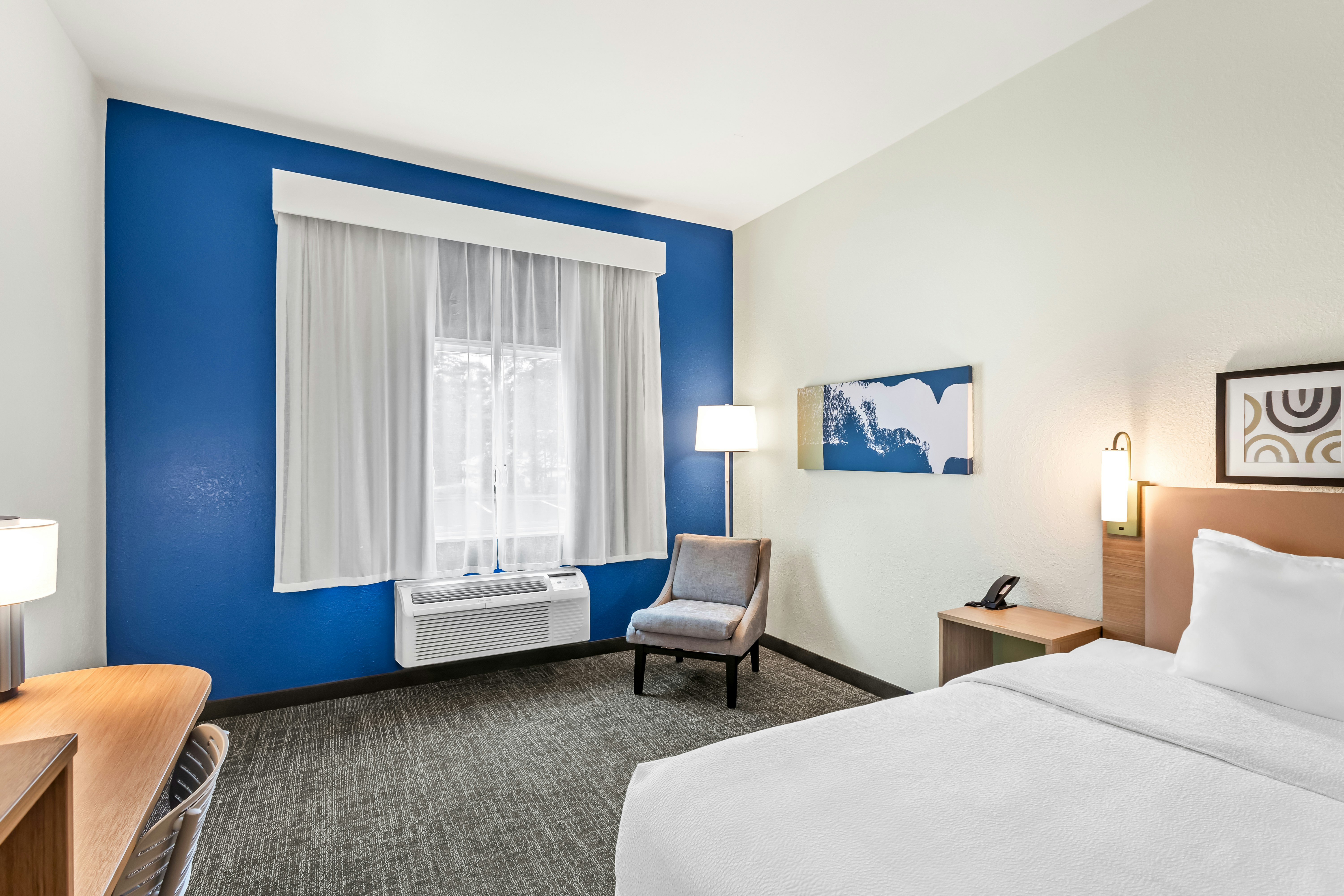 Spark by Hilton Duluth