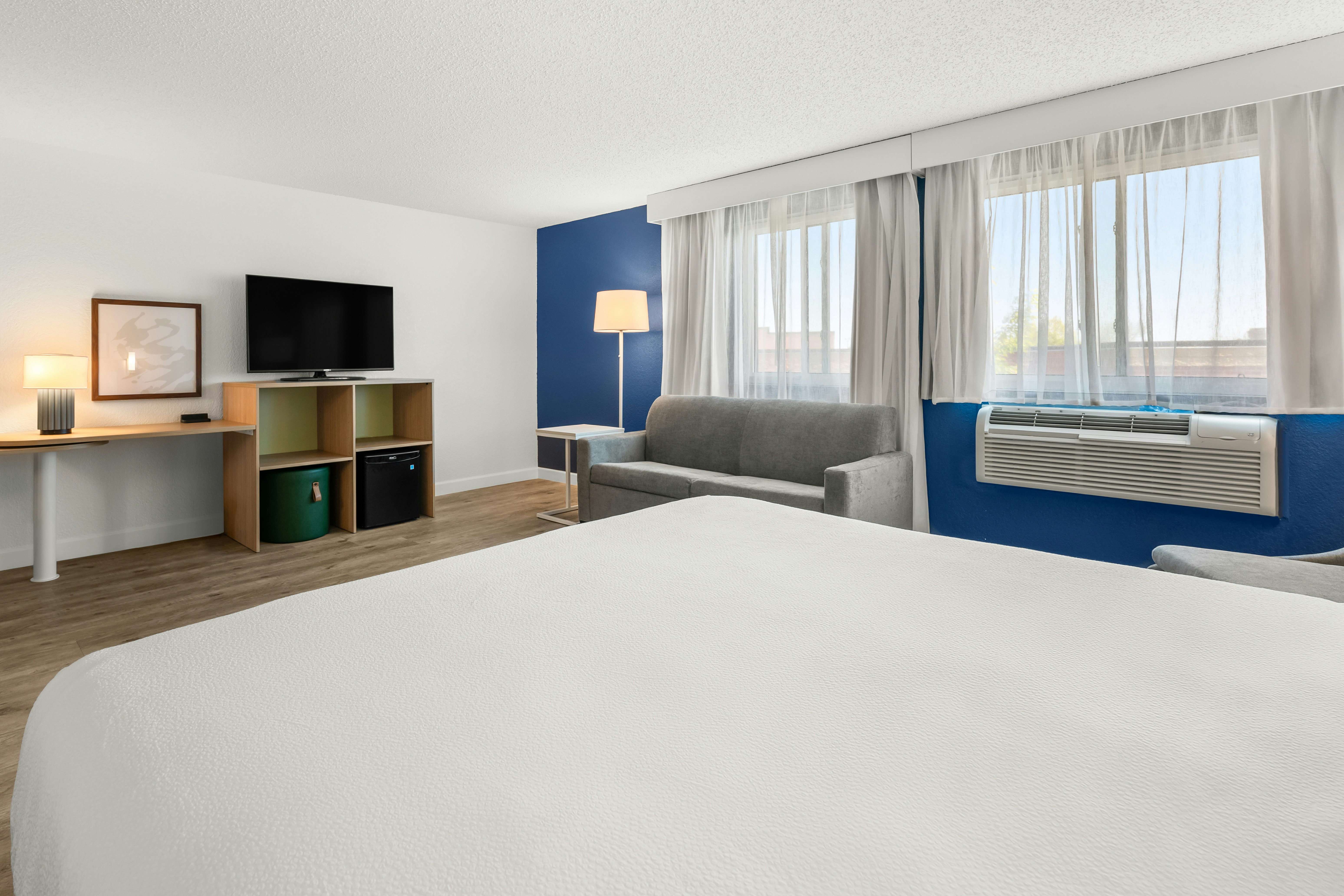 1 KING BED WITH SOFABED