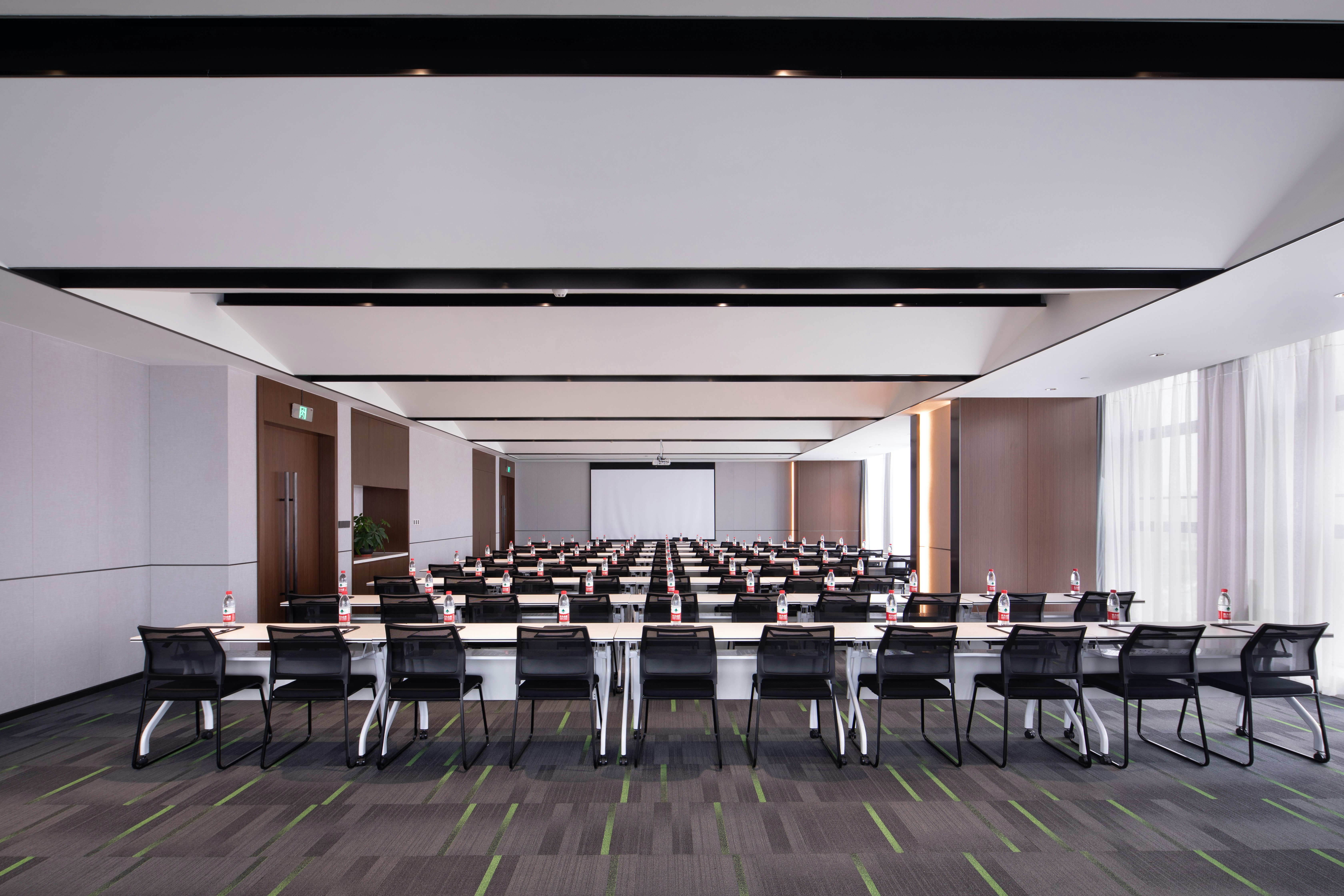 Hampton by Hilton Urumqi Exhibition Center – Ürümqi, WY