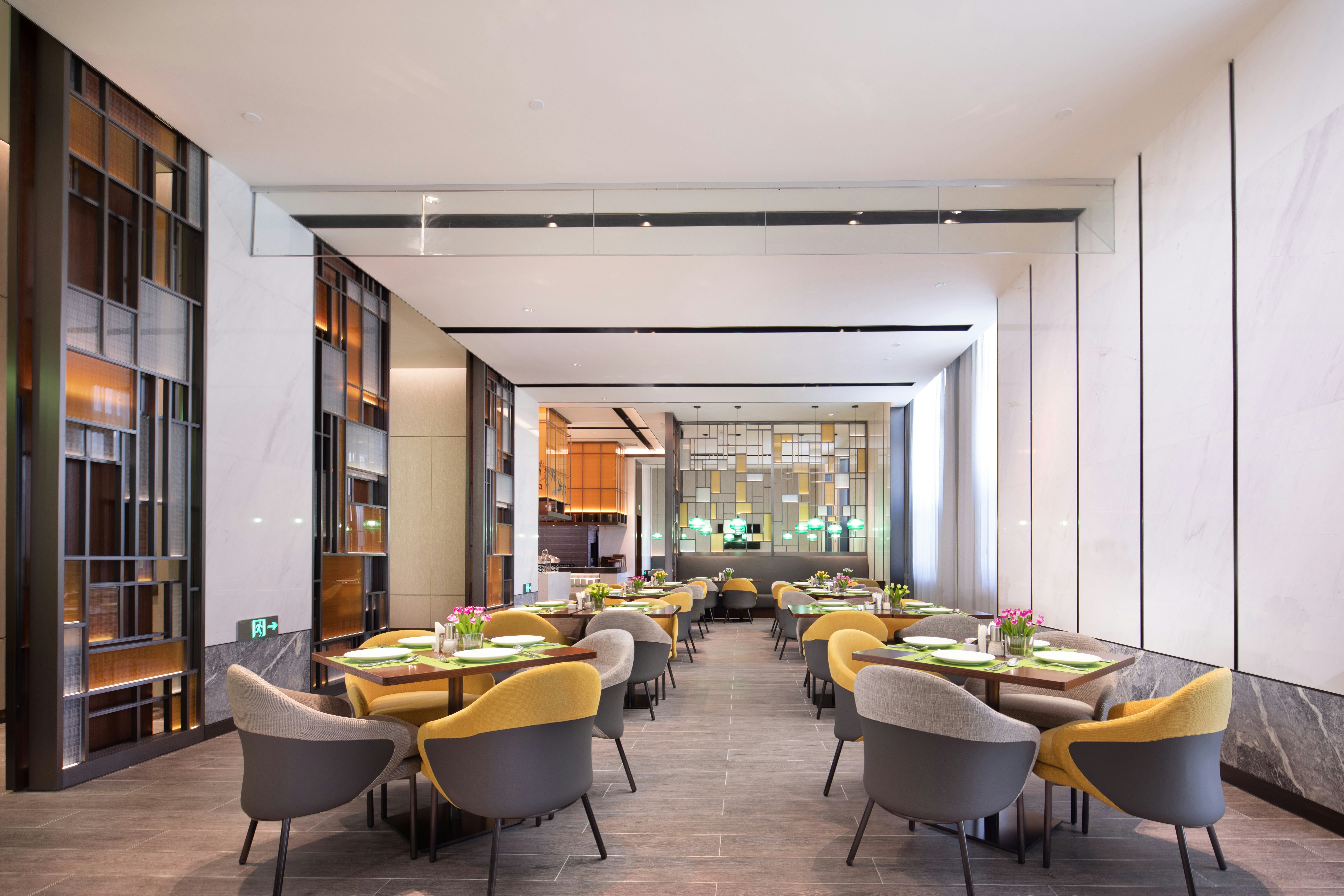 Hampton by Hilton Urumqi Exhibition Center – Ürümqi, WY