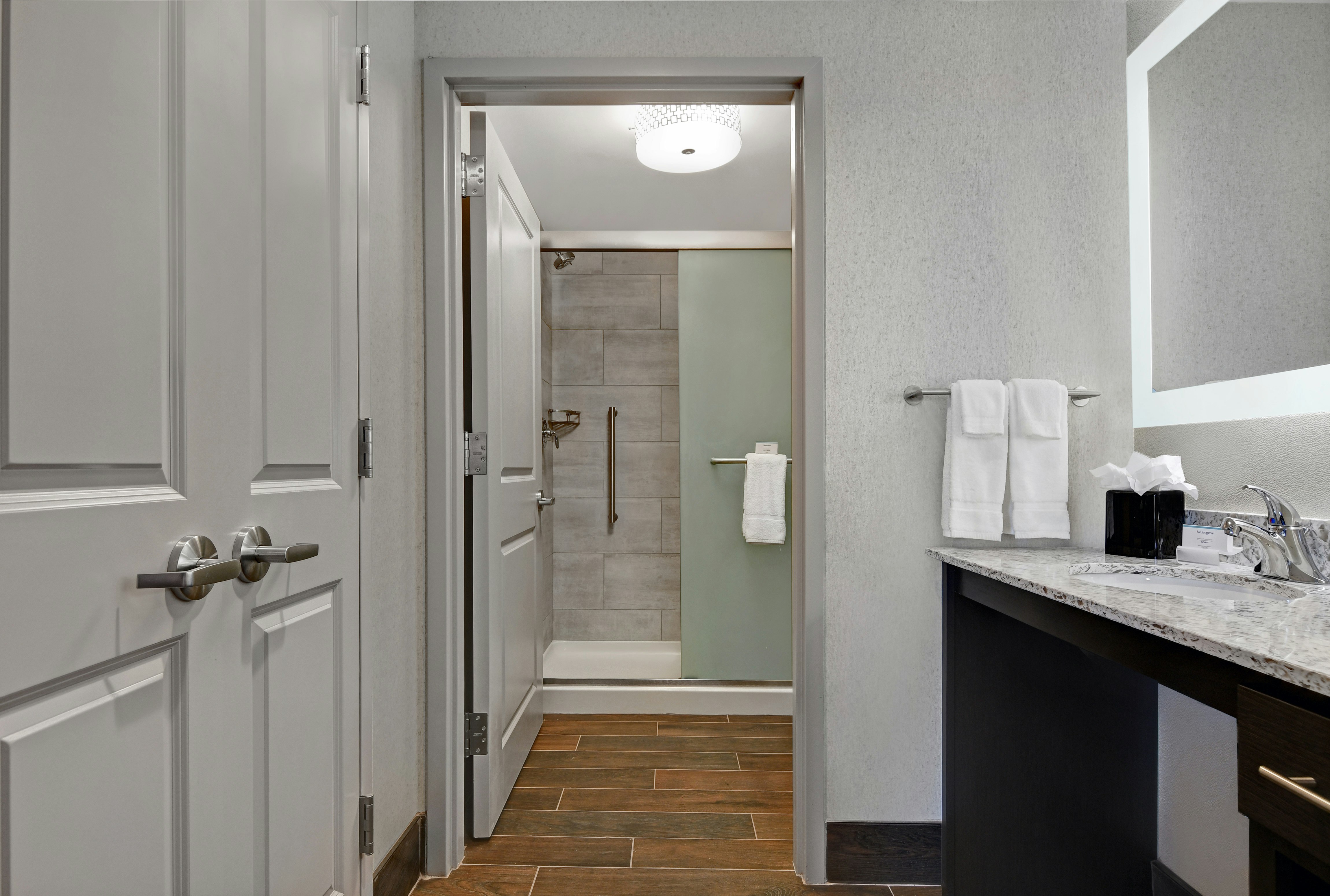 Homewood Suites by Hilton Edison Woodbridge
