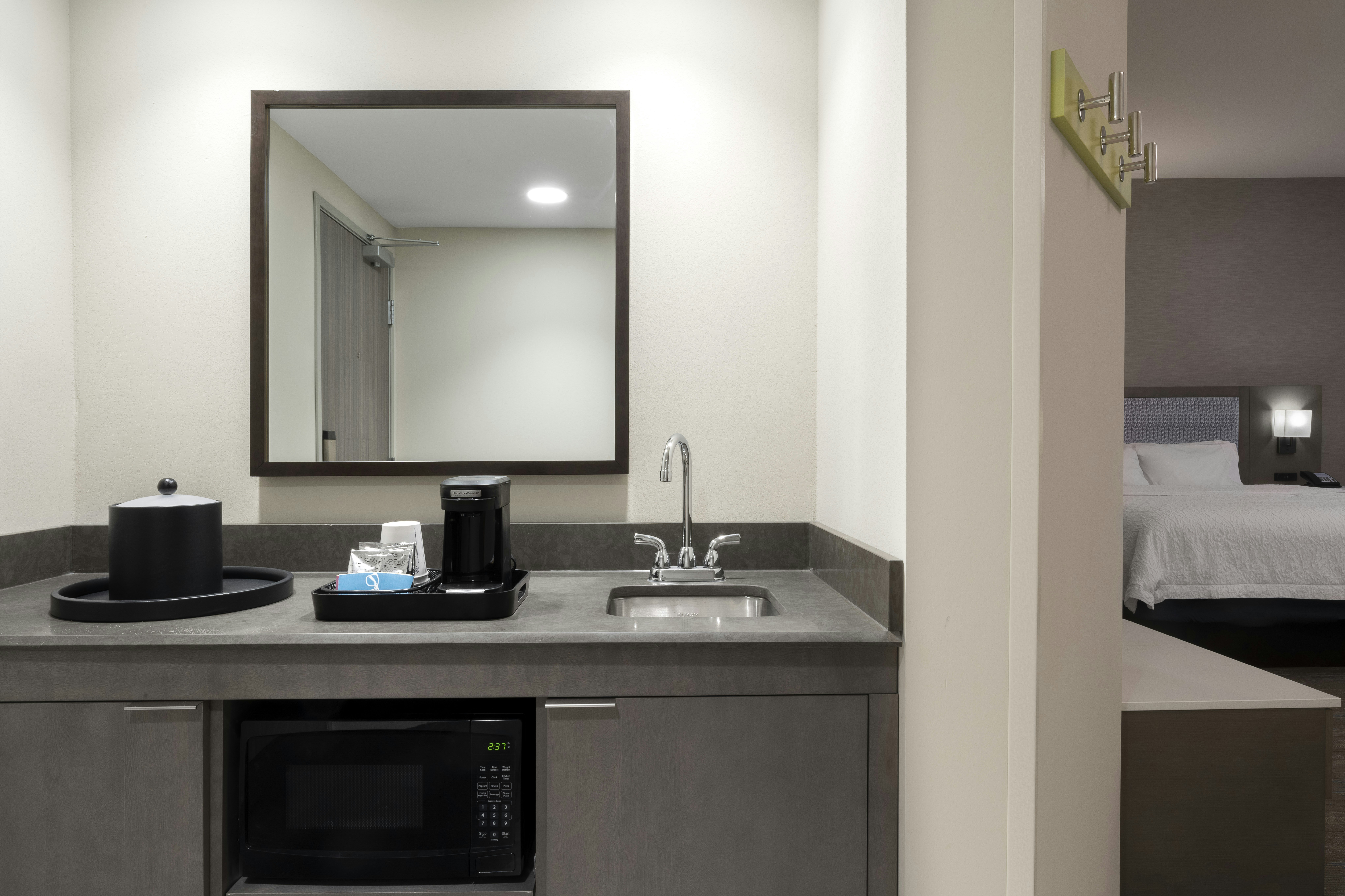 Hampton Inn & Suites St. Charles Old Town Area