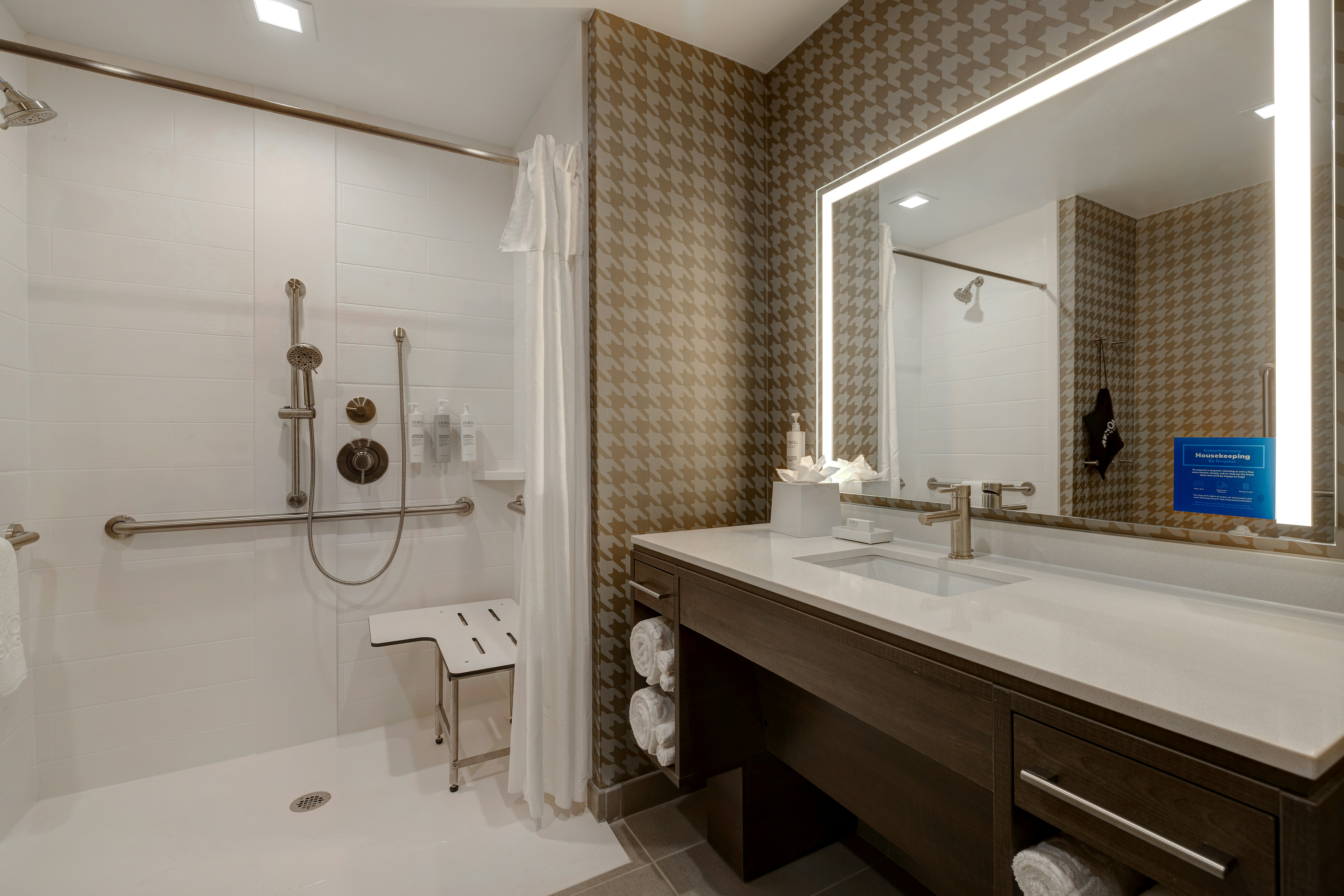 1KG ACC RI SHOWER STUDIO