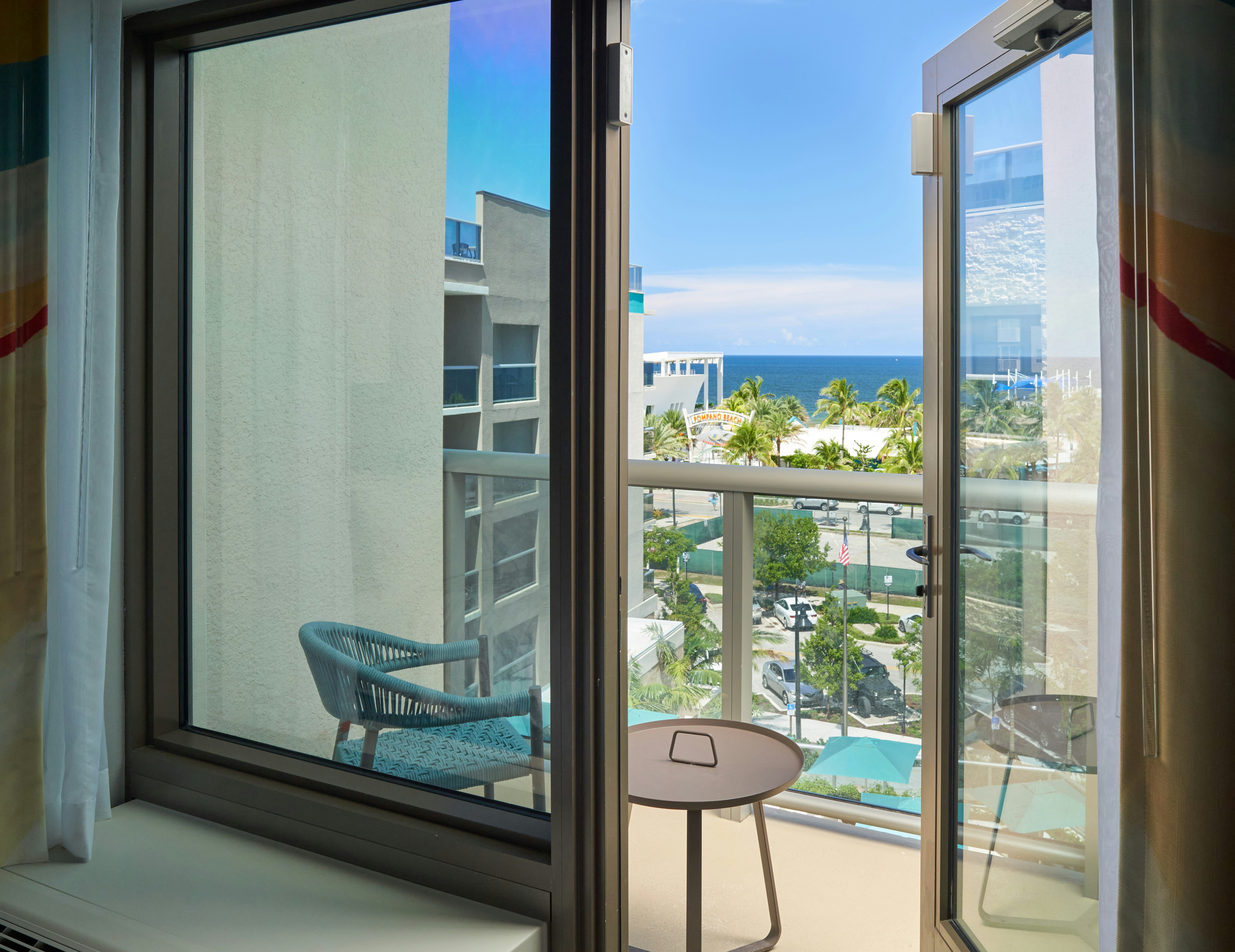 1 KING BED OCEAN VIEW