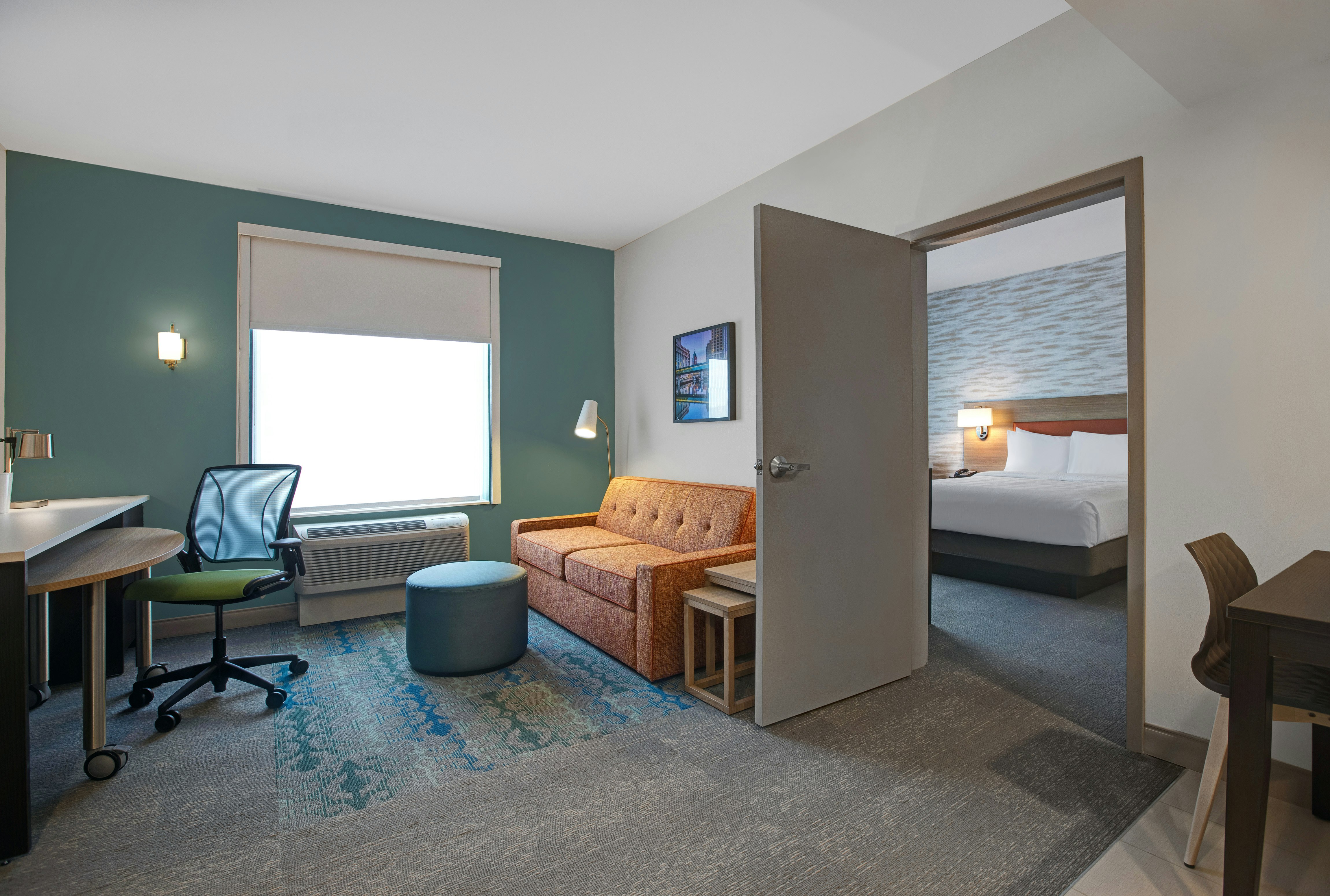1 QUEEN 1BDRM SUITE NOSMOK