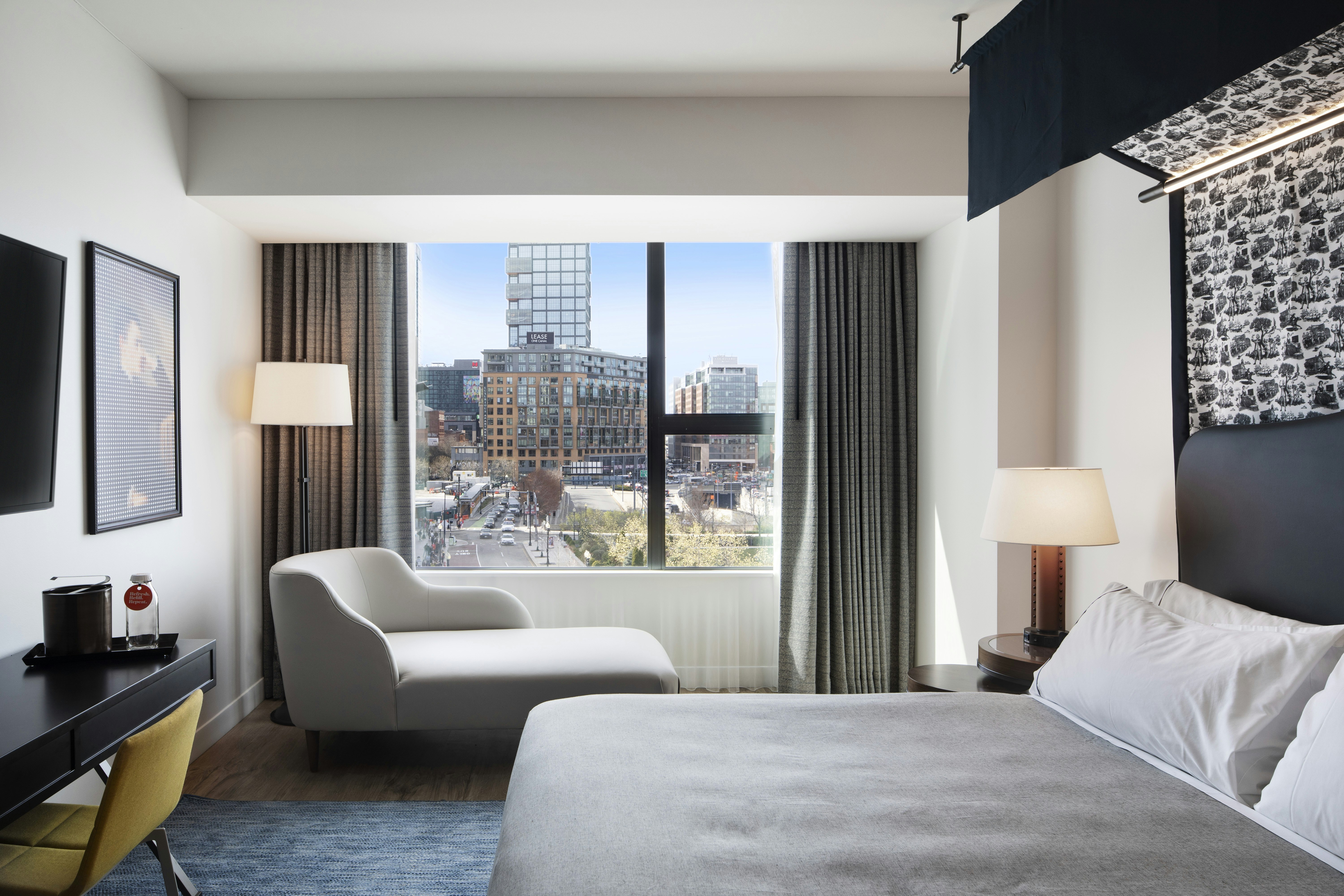 1 KG BED CORNER VIEW ROOM