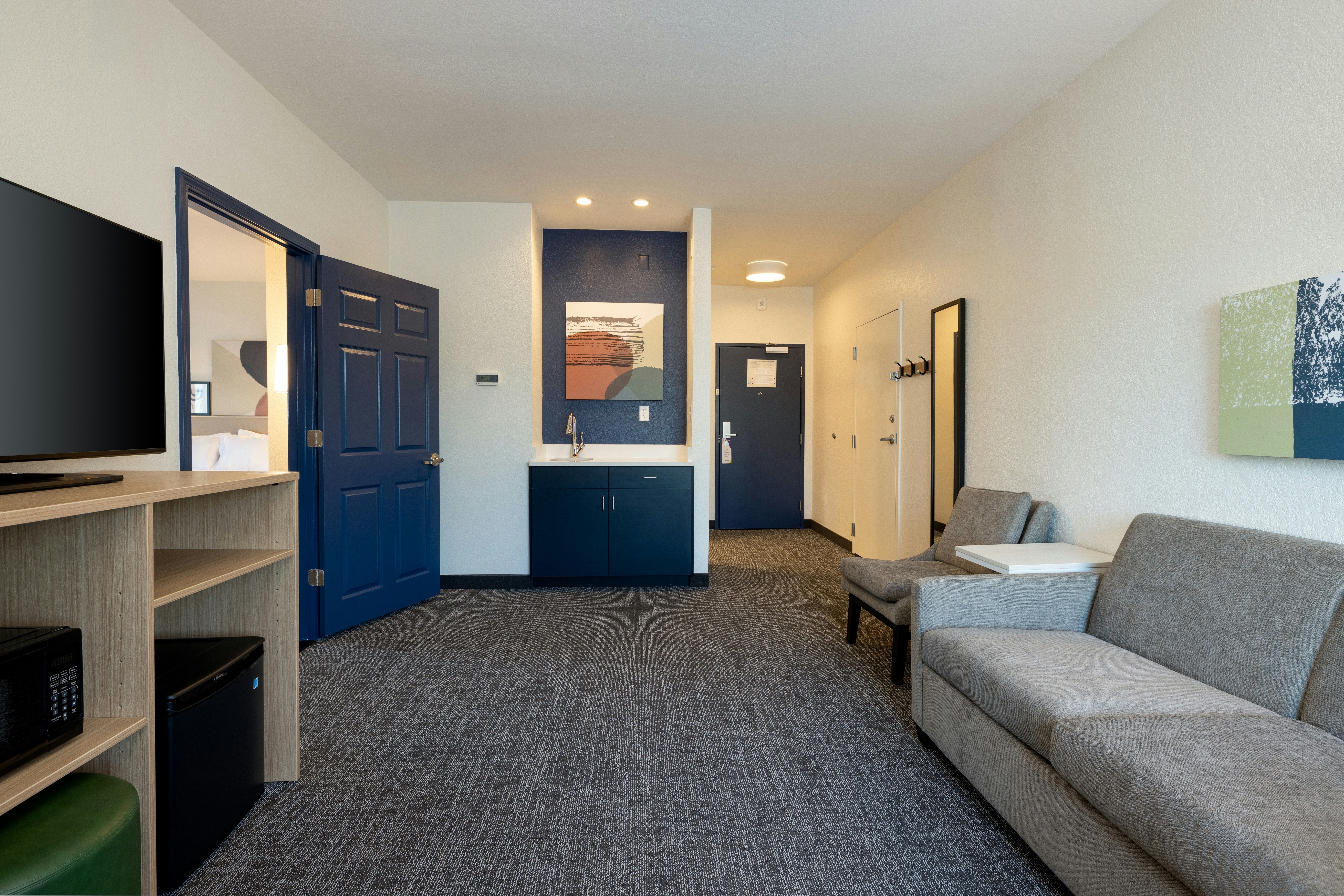 1 KING SUITE