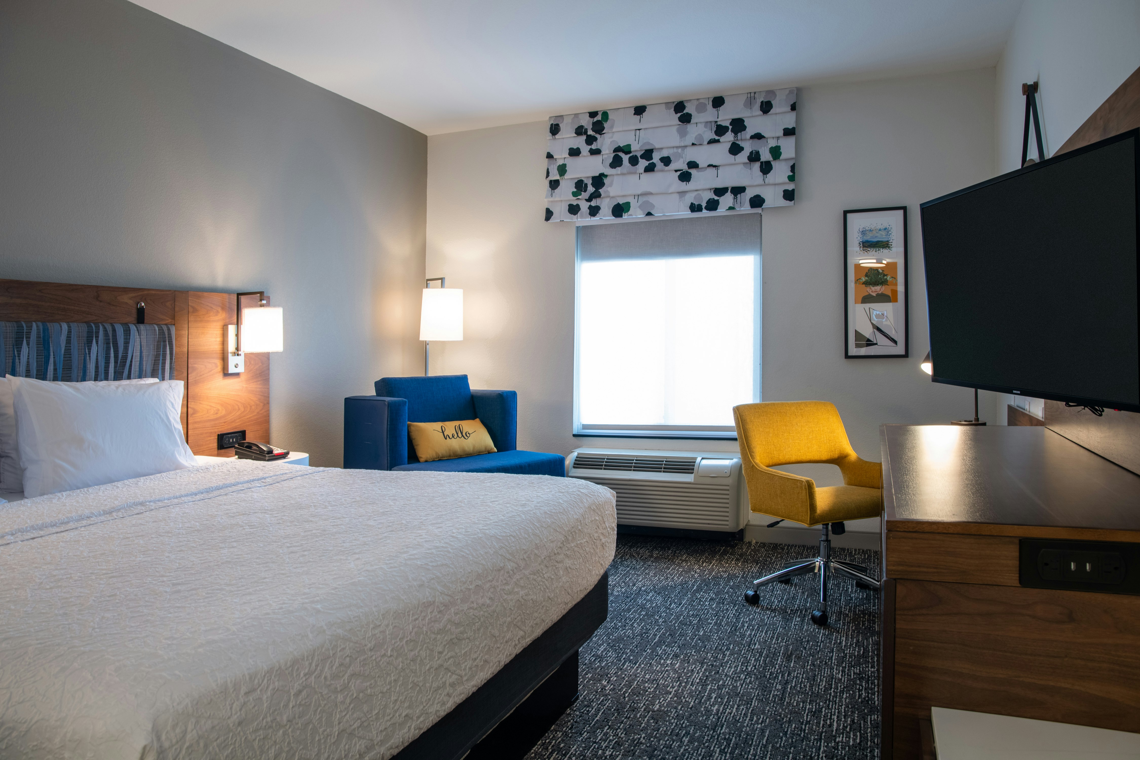 Hampton Inn & Suites Los Angeles/Sherman Oaks