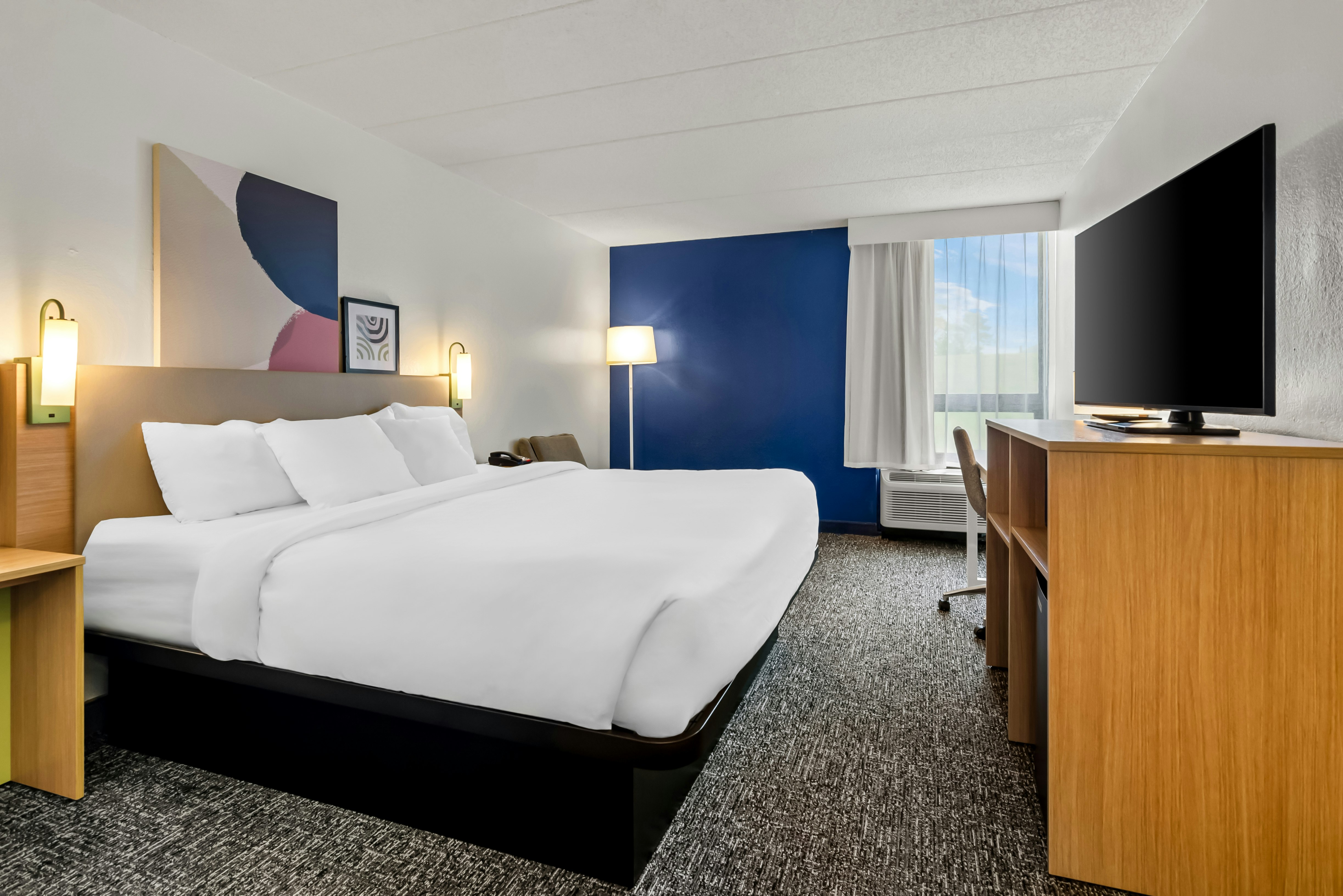 1 KING BED