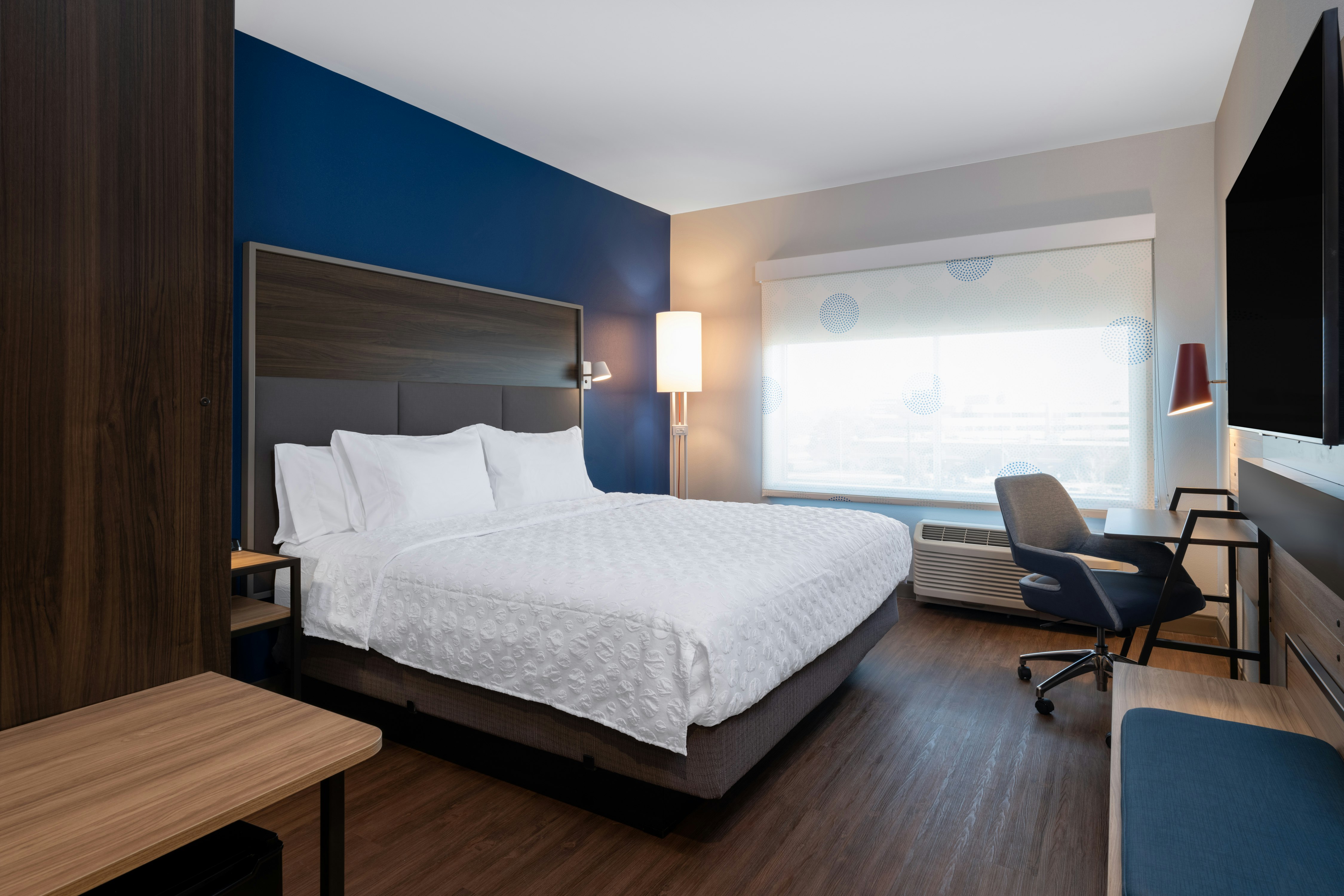Tru by Hilton Naperville Chicago